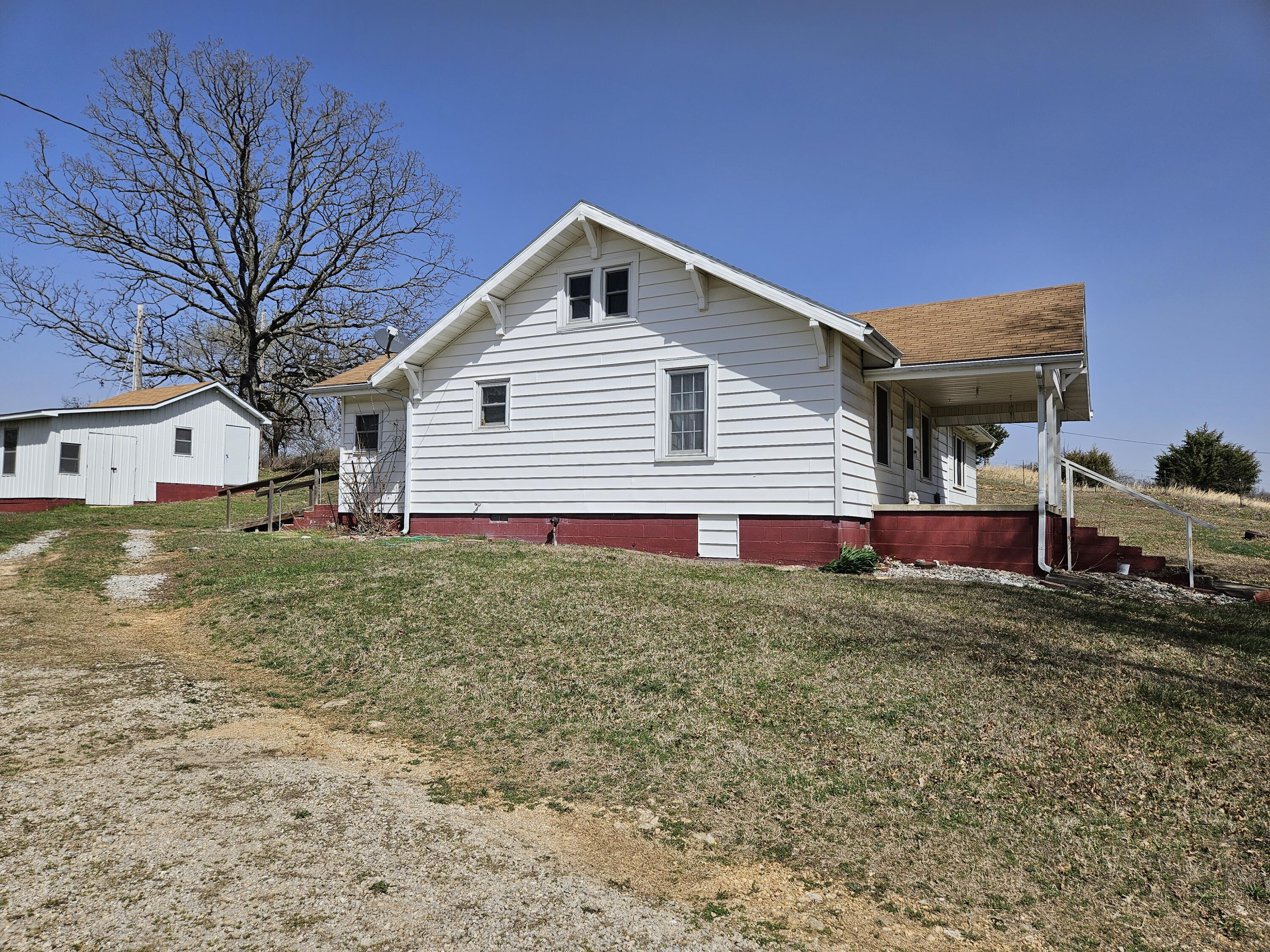 6413 Co Rd 5-403 Property Photo 3