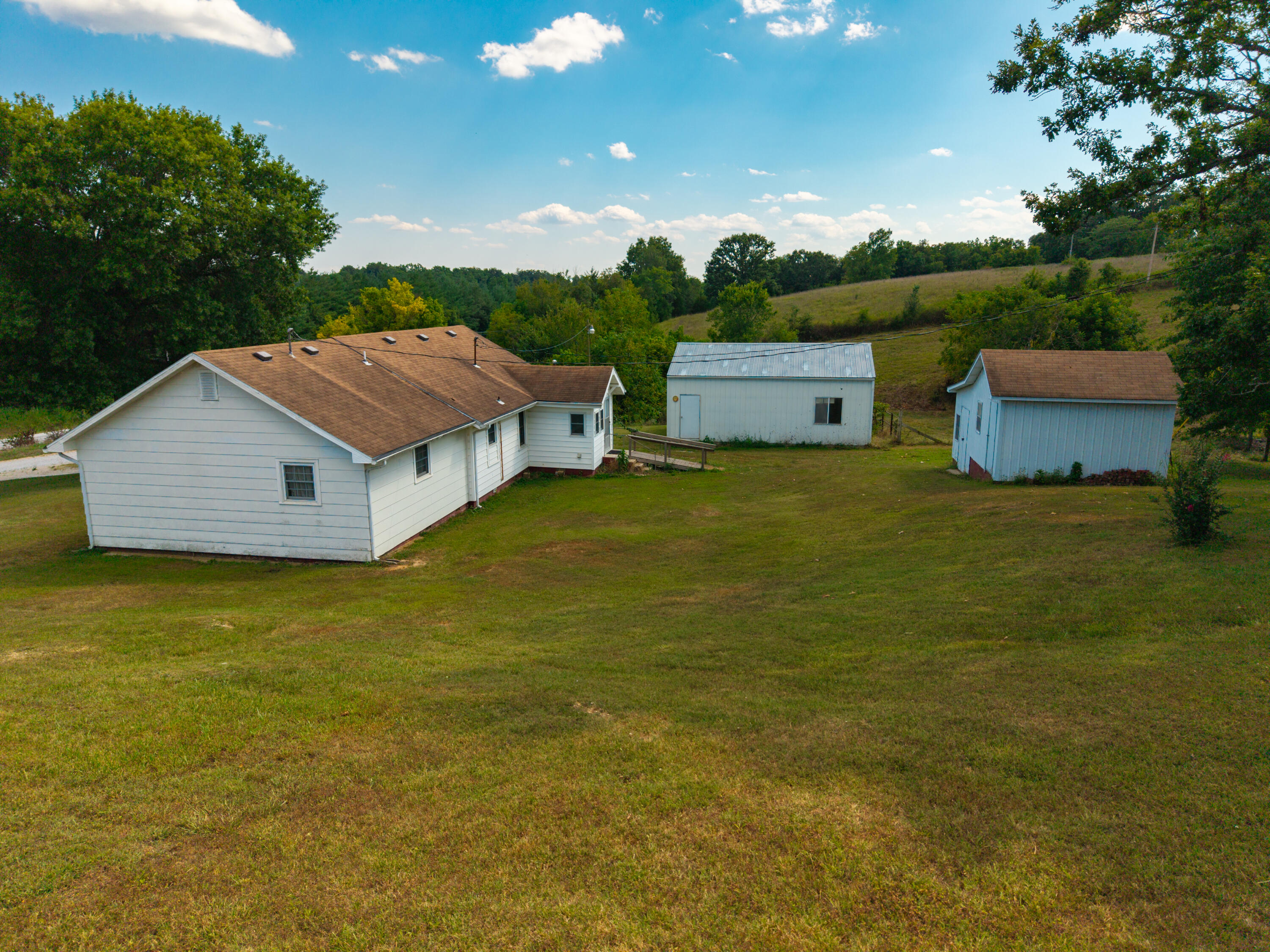 6413 Co Rd 5-403 Property Photo 3