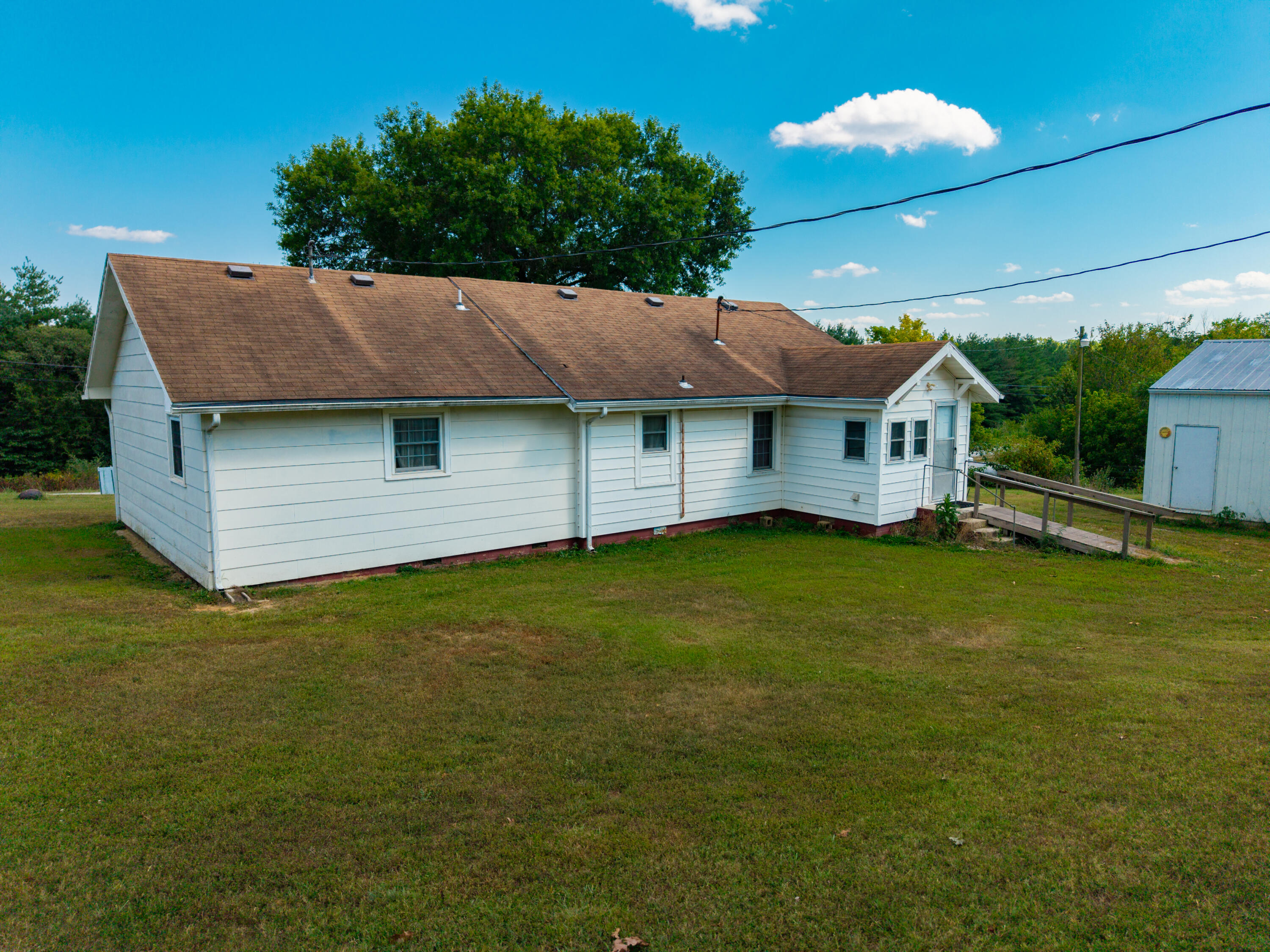 6413 Co Rd 5-403 Property Photo 8