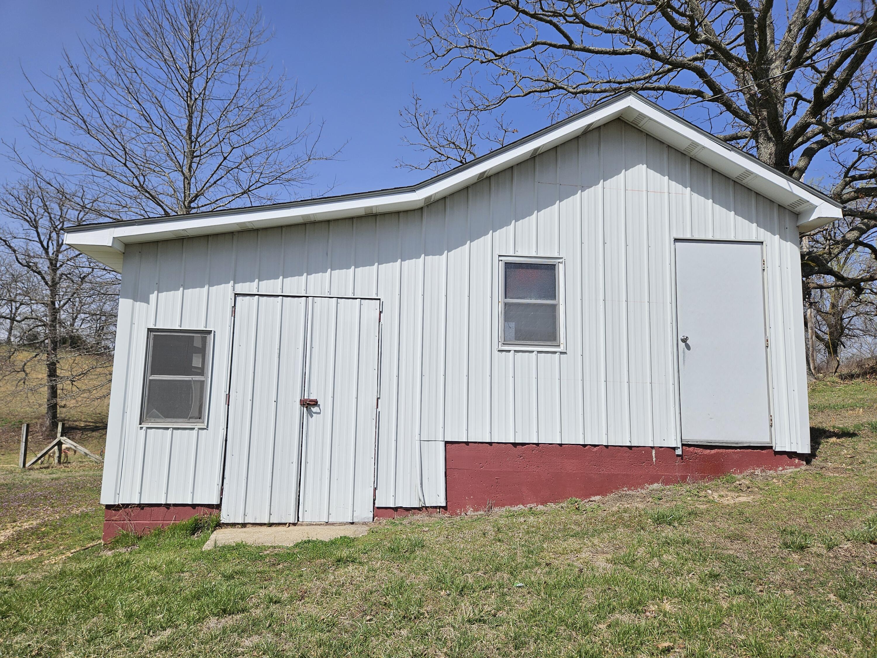6413 Co Rd 5-403 Property Photo 9