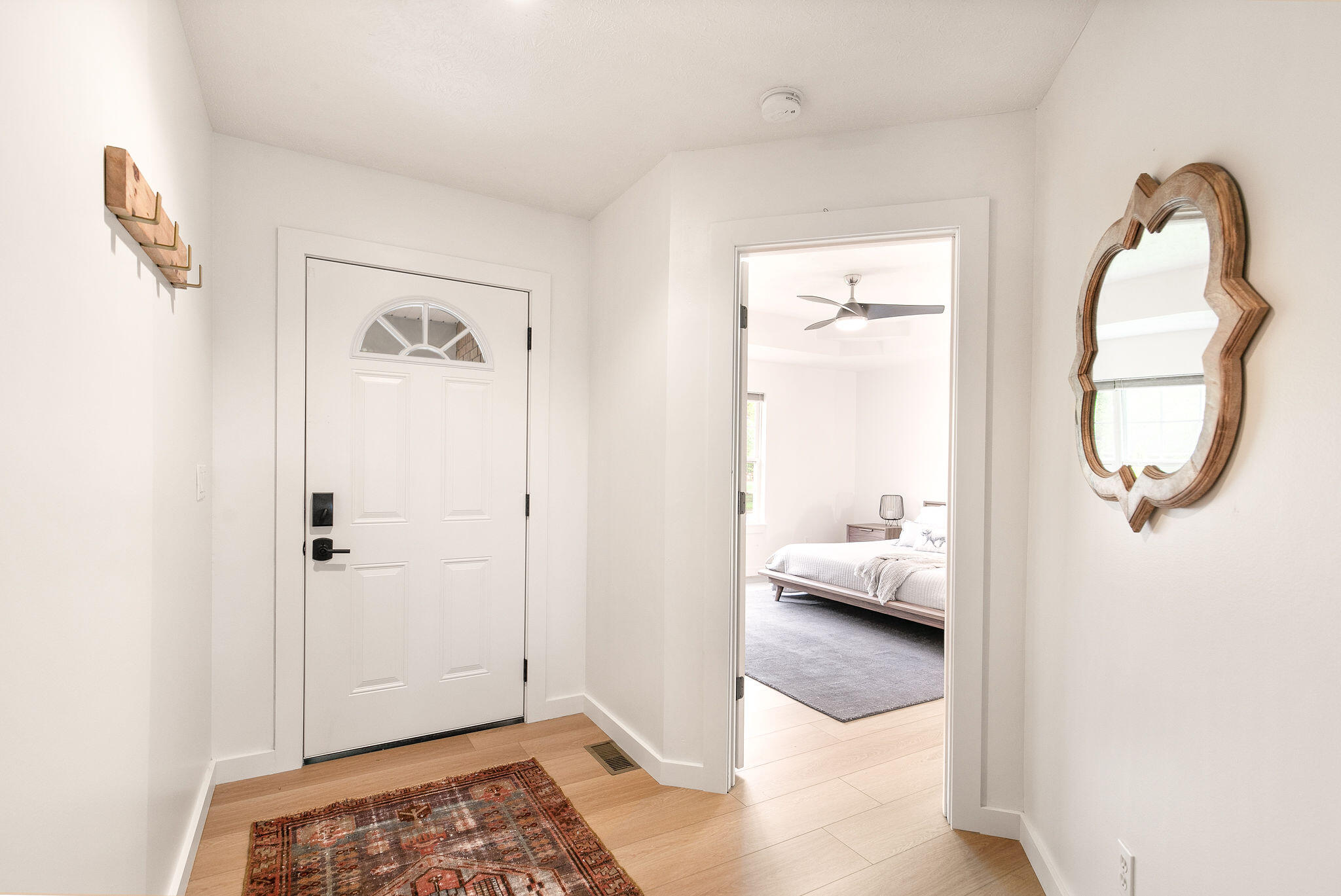 1587 East Redrex Street Property Photo 4