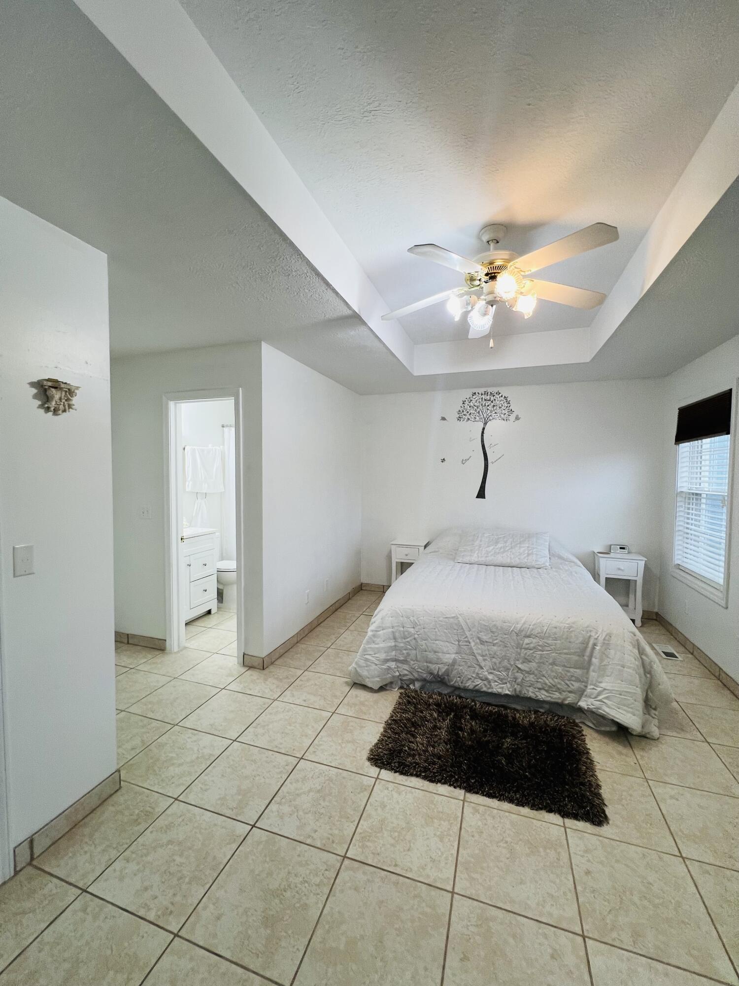 855 Birch Street Property Photo 21
