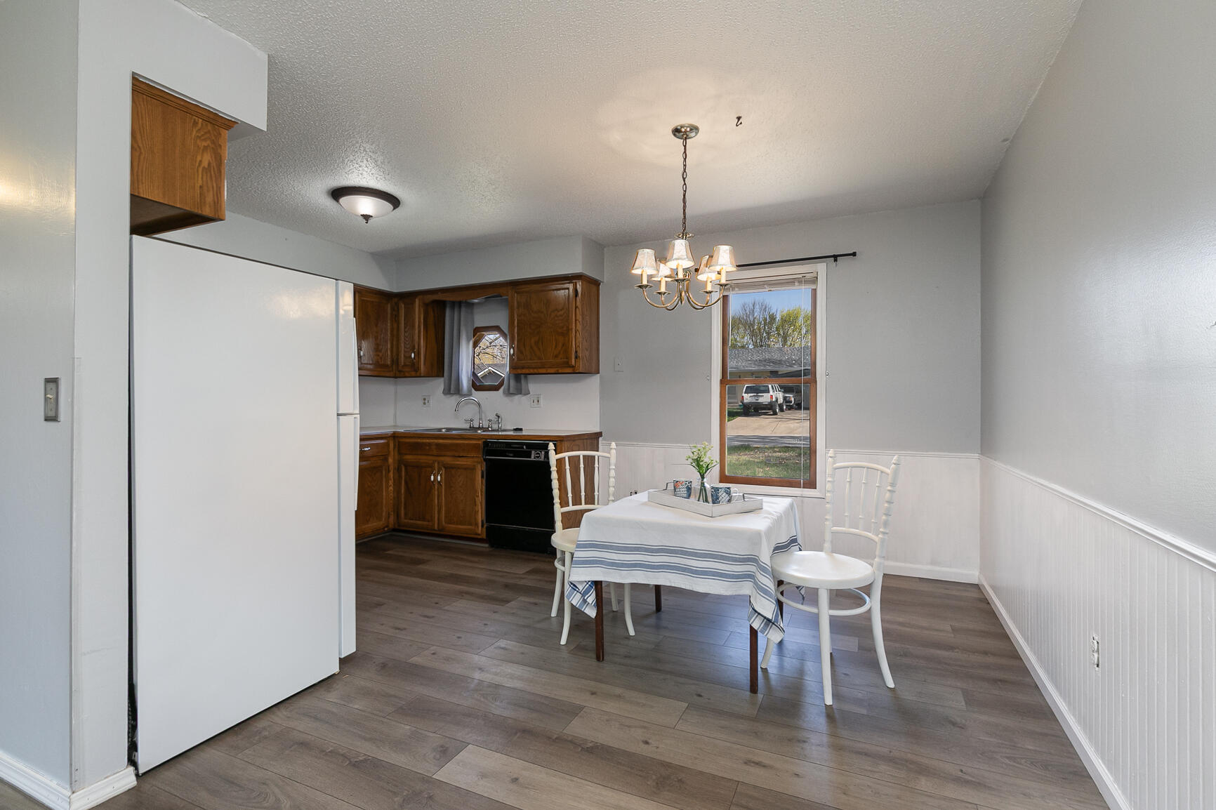 1508 West Warren Avenue Property Photo 8