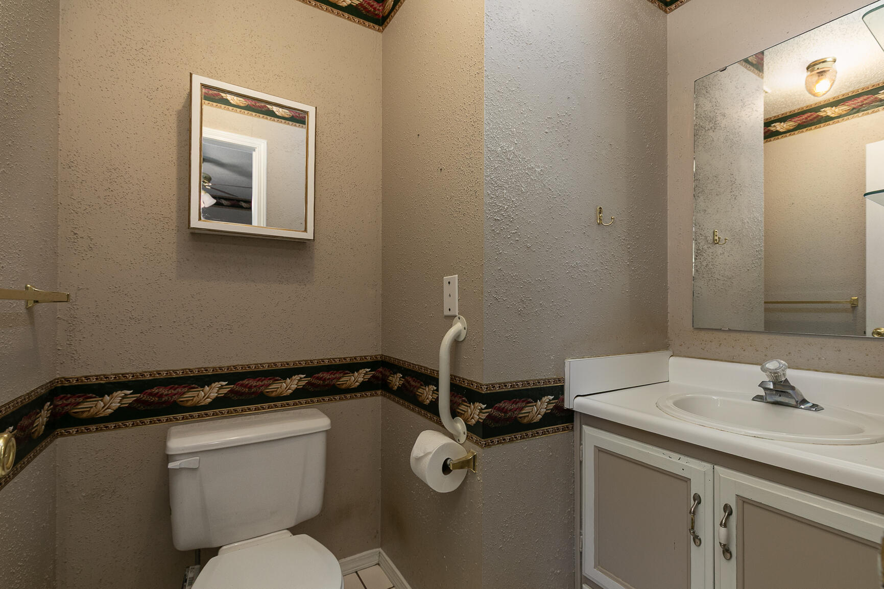 1508 West Warren Avenue Property Photo 15
