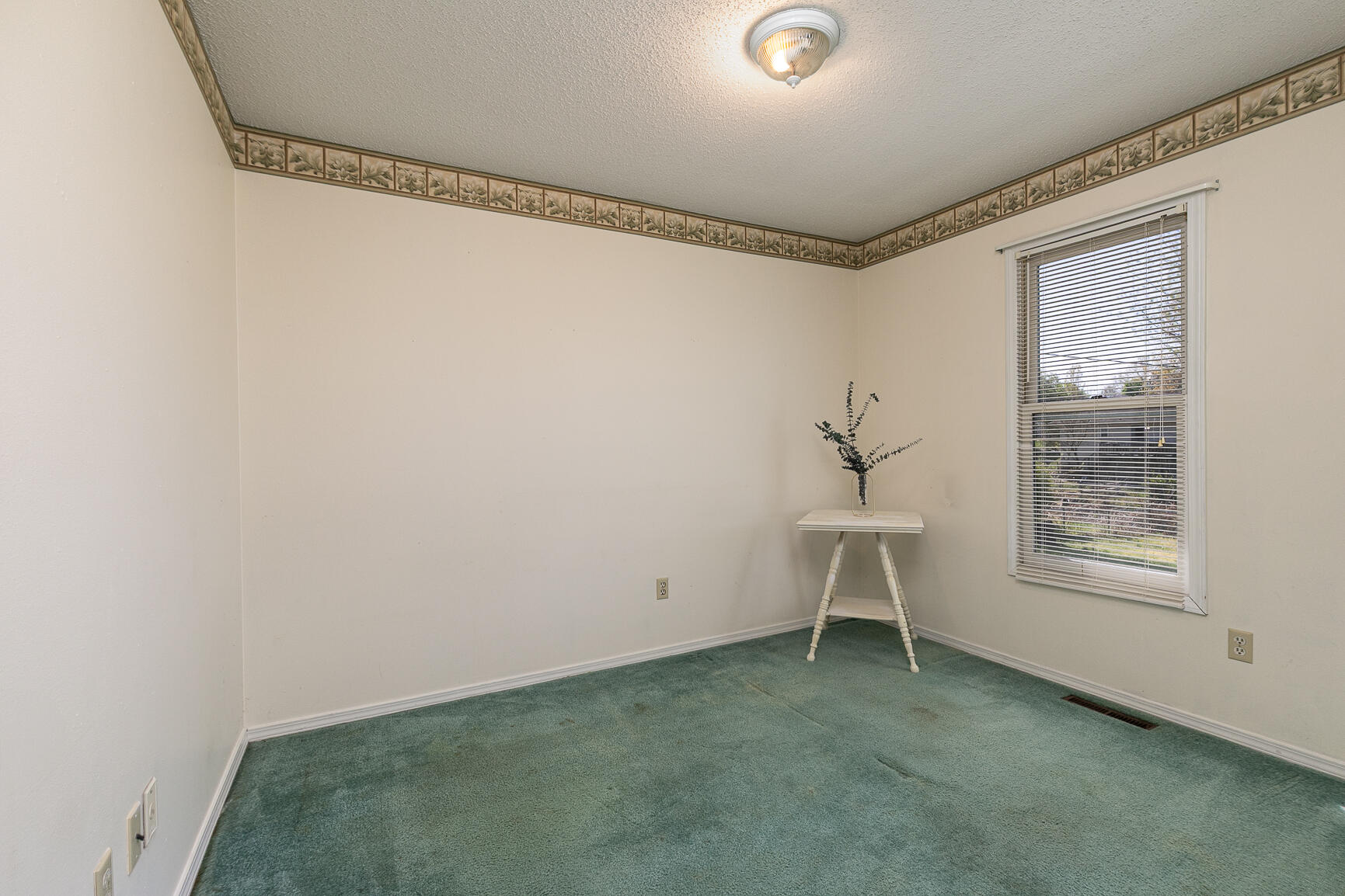 1508 West Warren Avenue Property Photo 18