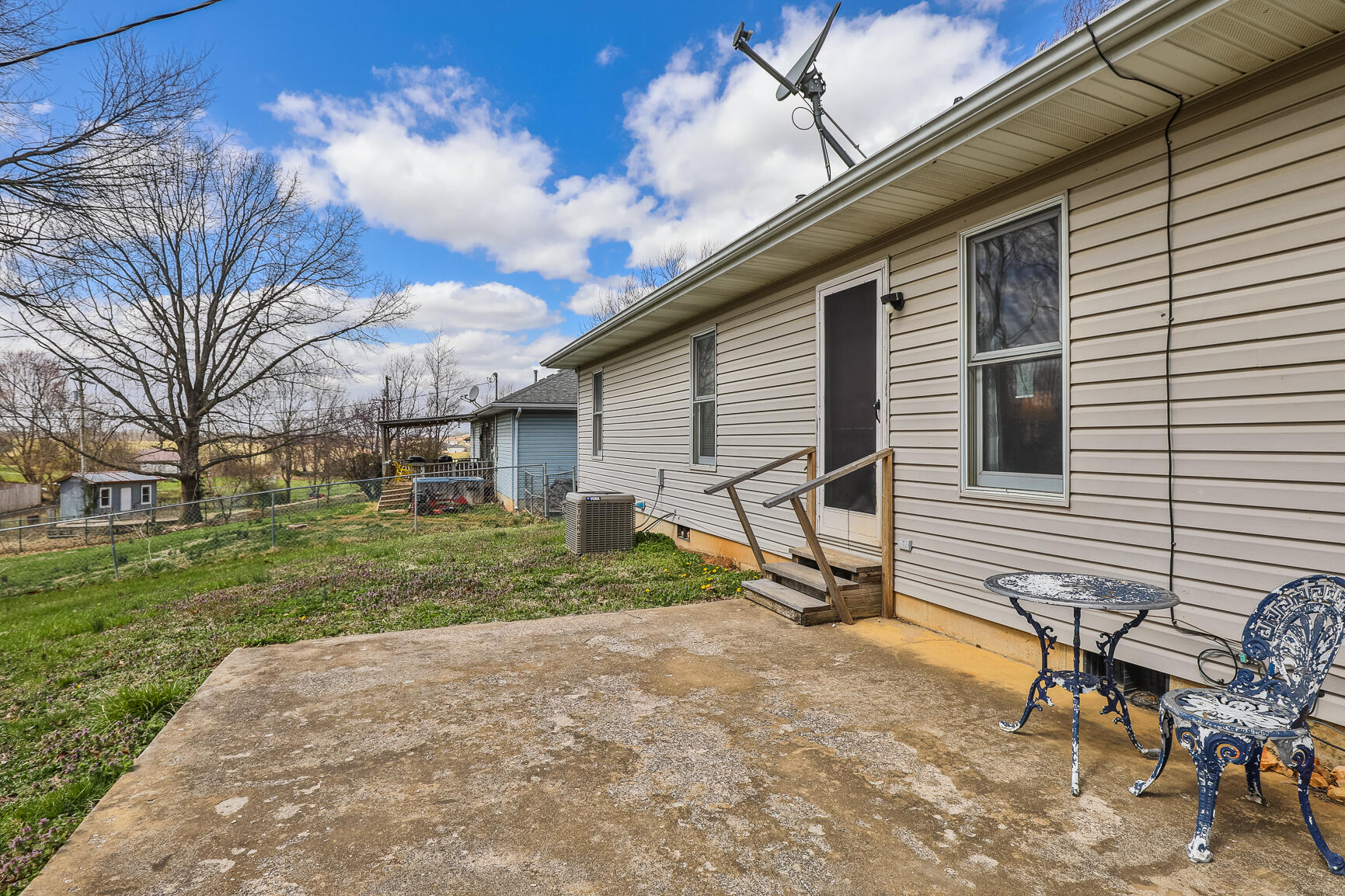 1508 West Warren Avenue Property Photo 22