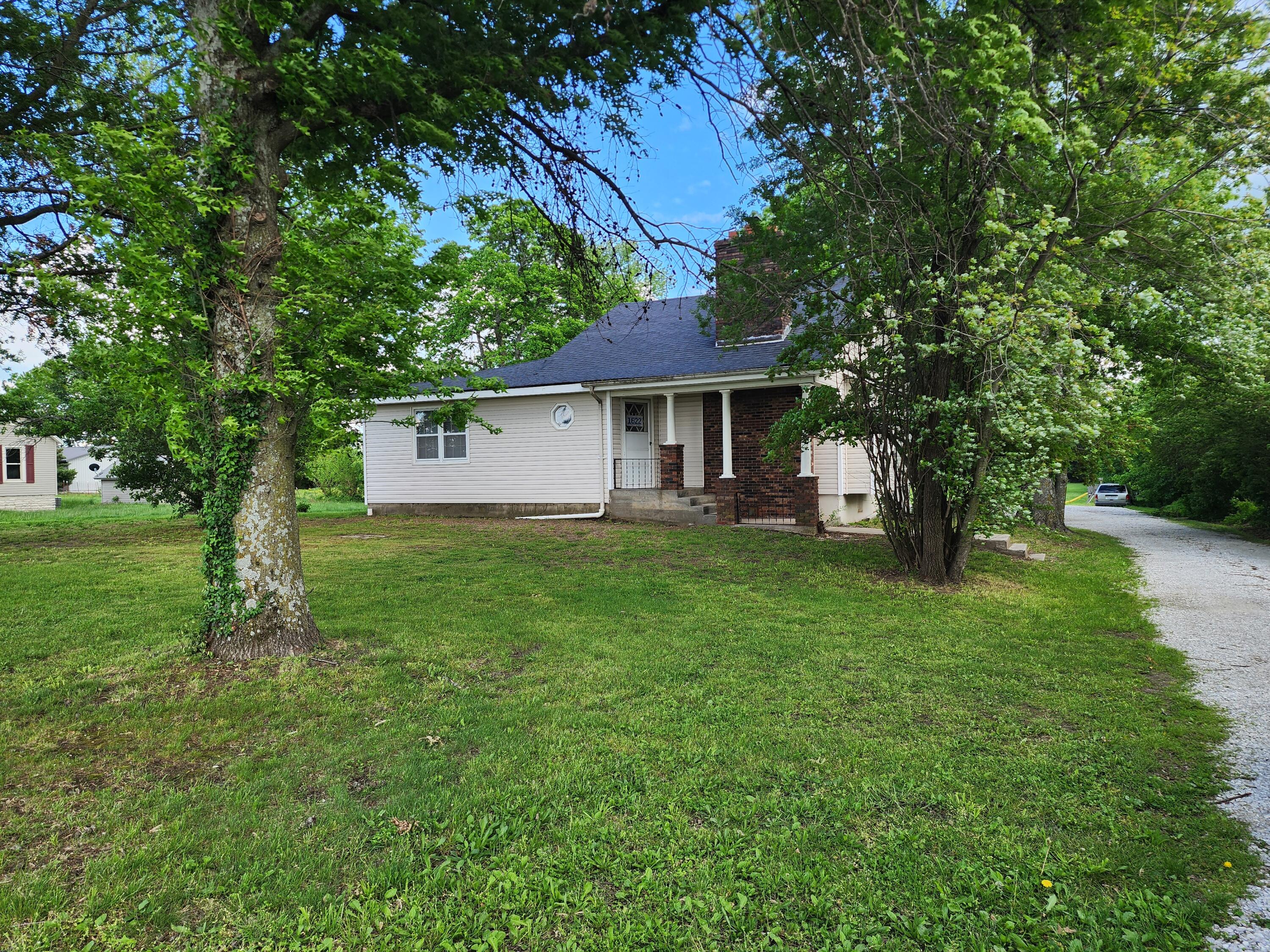 1622&1624 West Fairview Ave. Property Photo 2