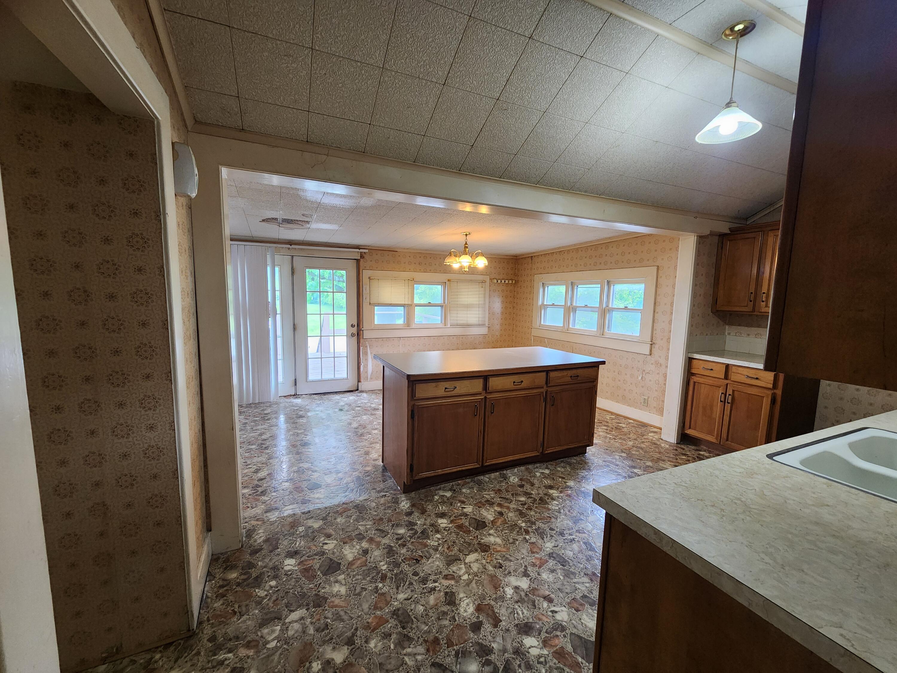 1622&1624 West Fairview Ave. Property Photo 5