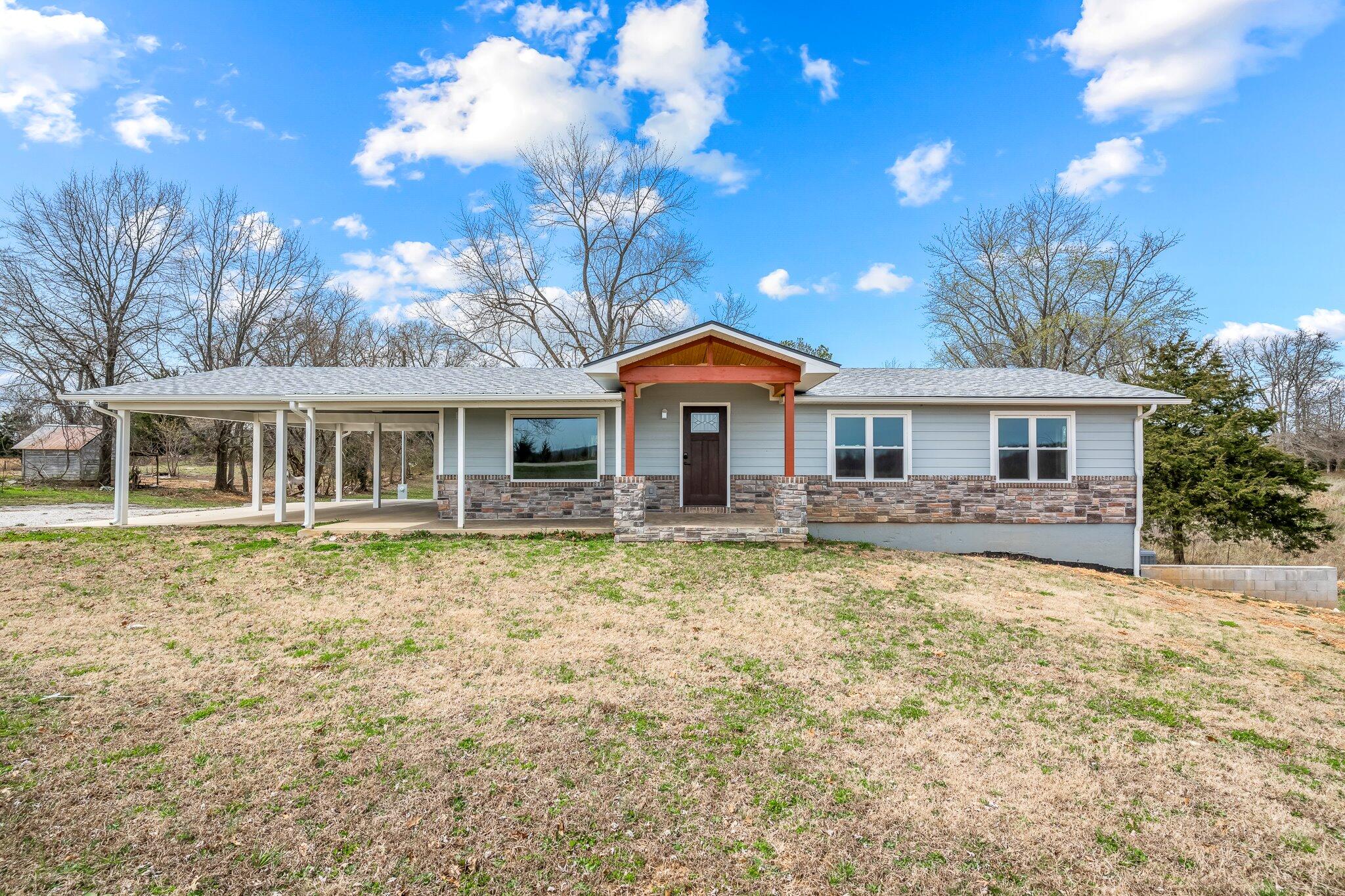 Plainview Real Estate Listings Main Image
