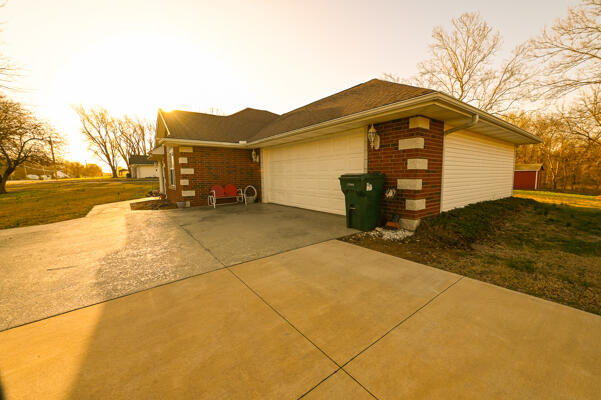 209 Southeast 15th Road Property Photo 6