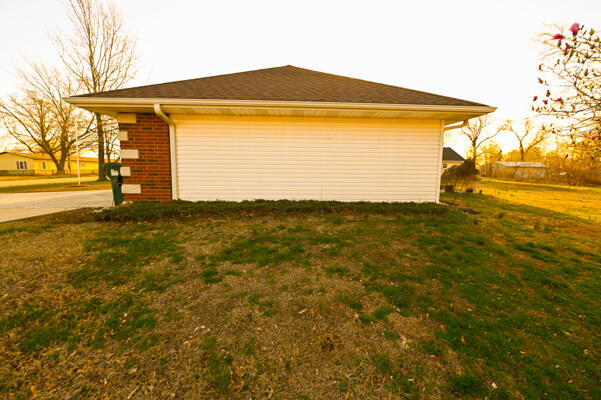 209 Southeast 15th Road Property Photo 7
