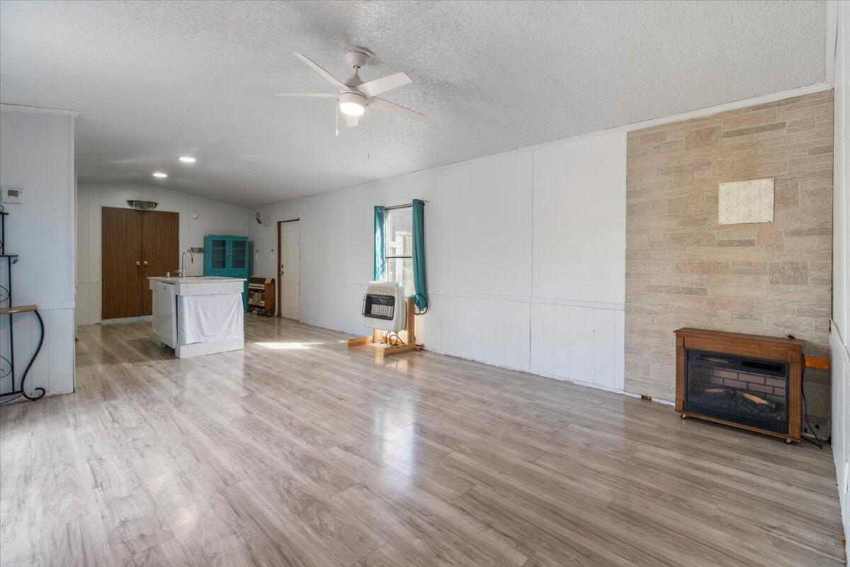 13036 County Road O-d Property Photo 9