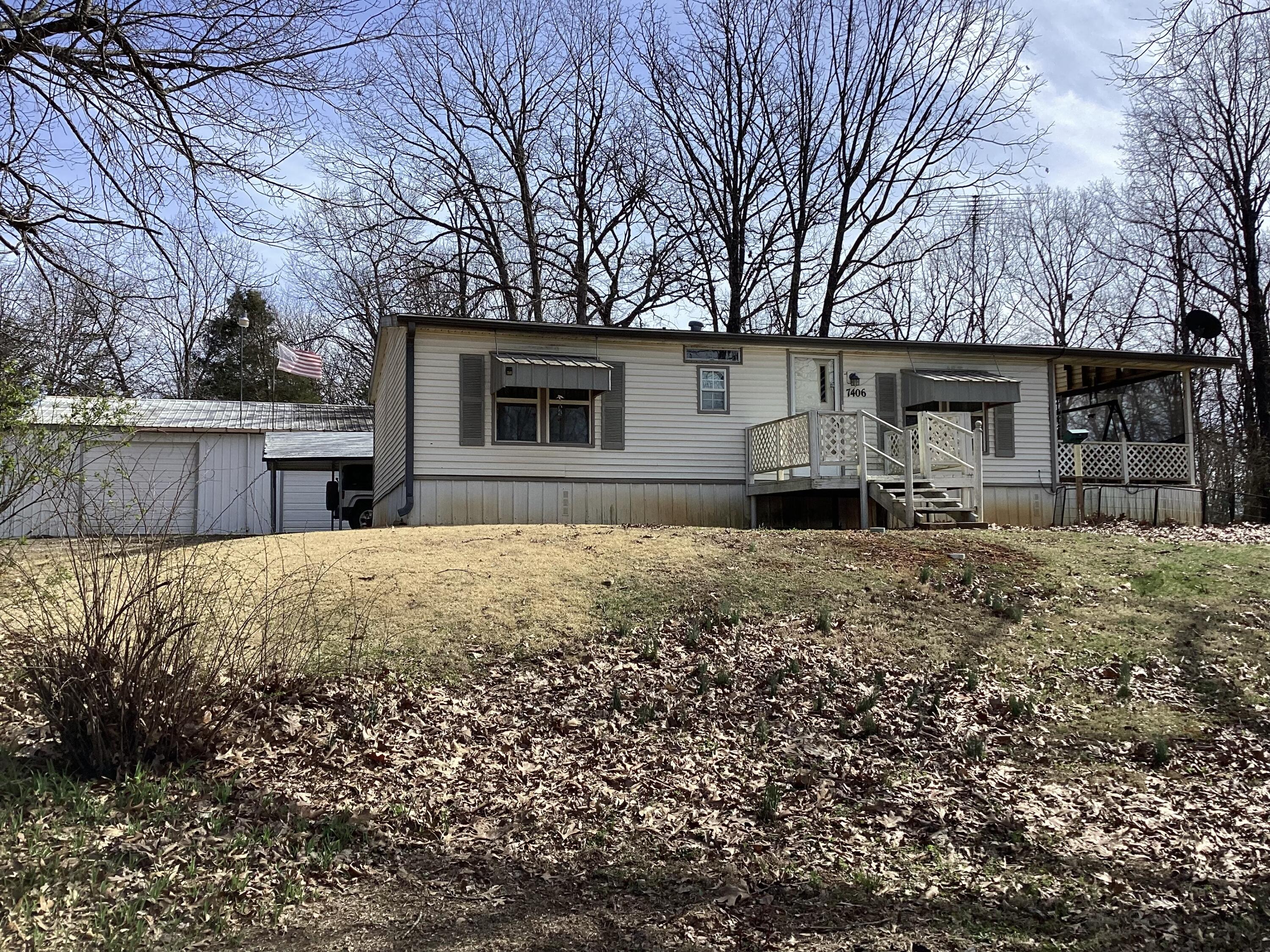 7406 County Road 5090 Property Photo 1
