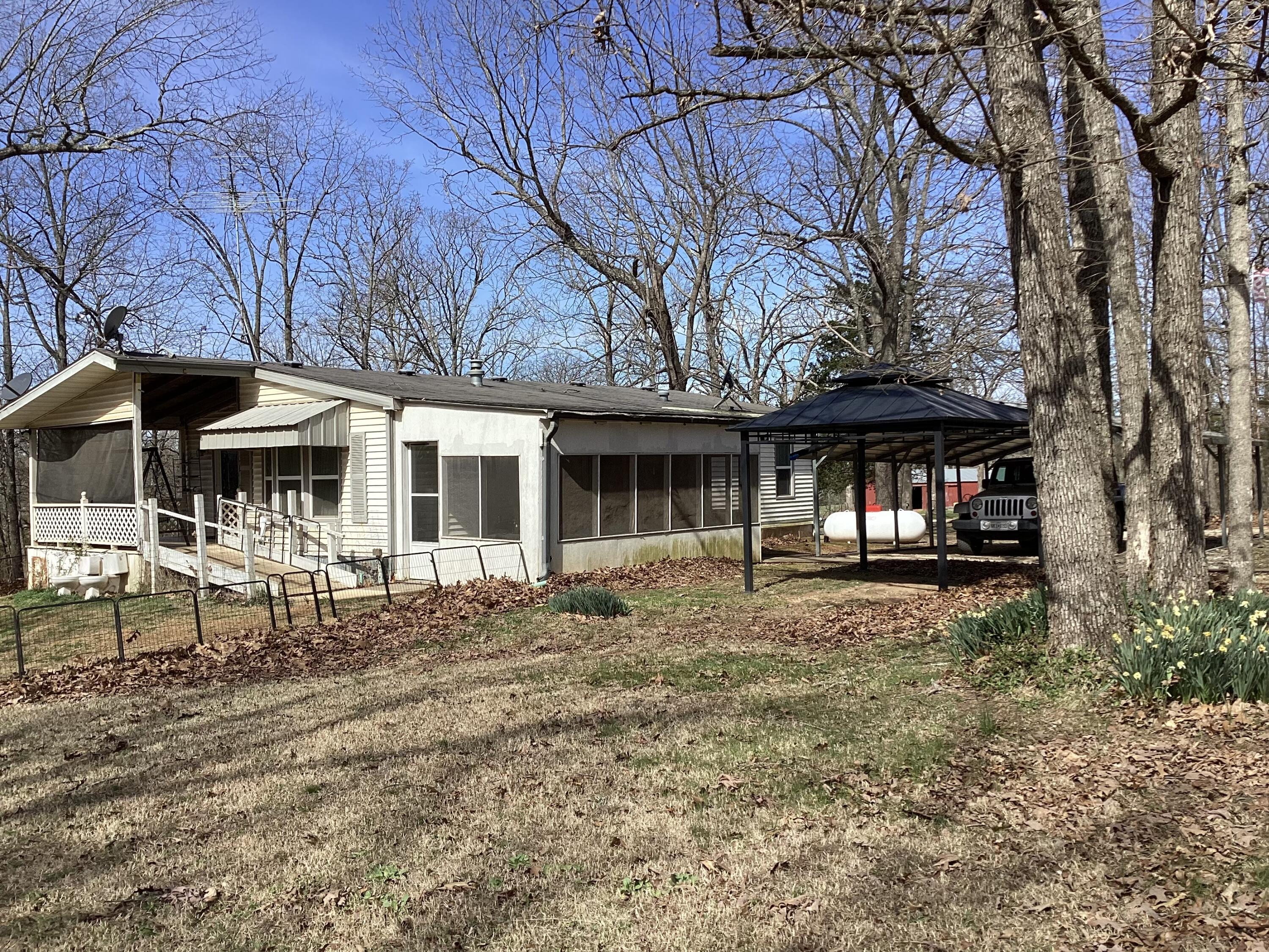 7406 County Road 5090 Property Photo 5
