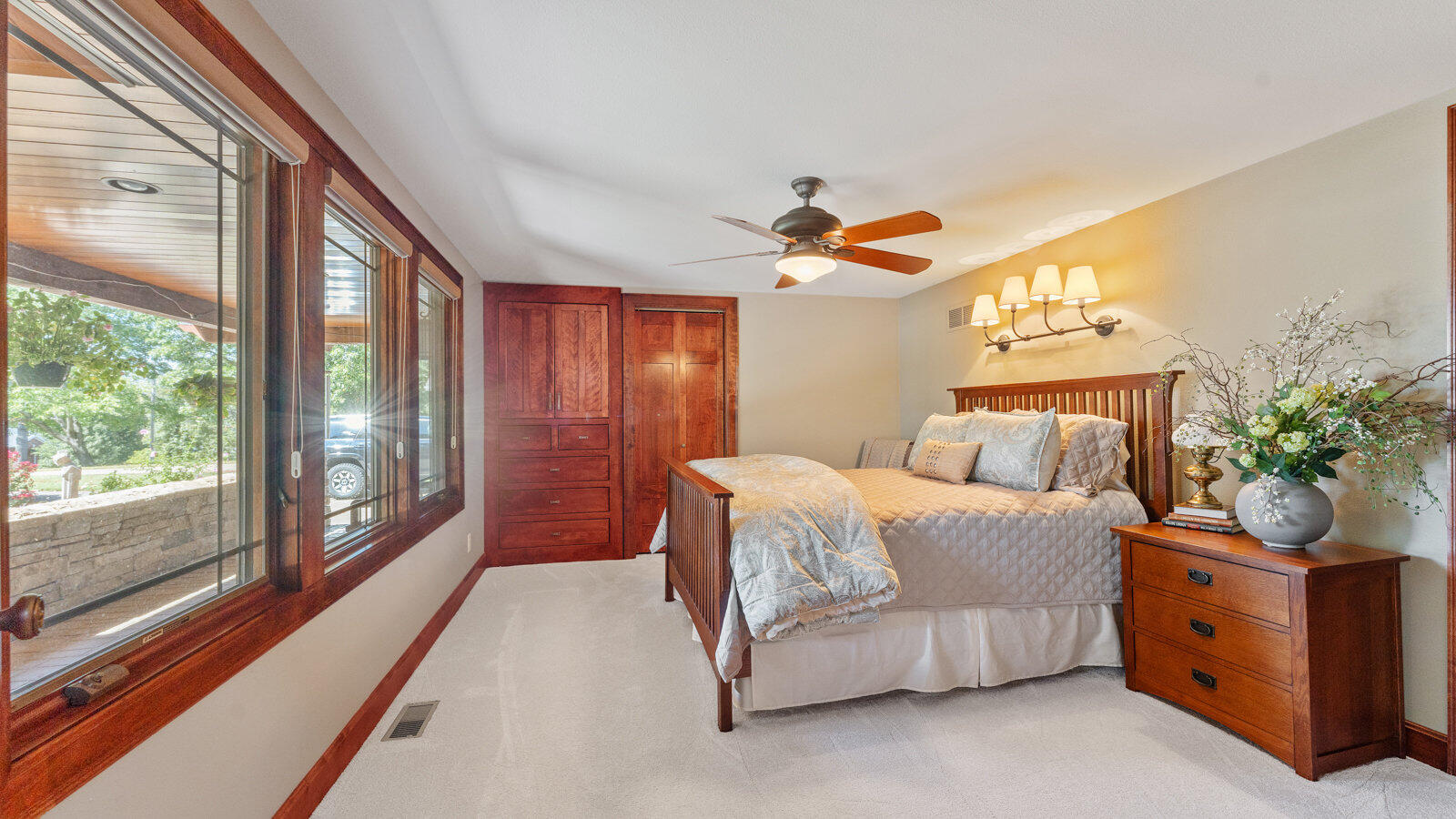 146 Country Club Drive Property Photo 5