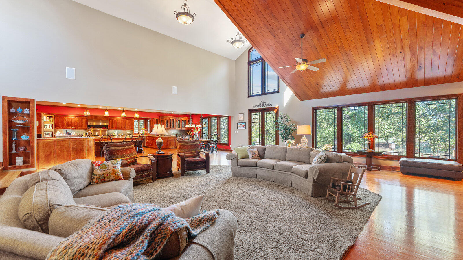 146 Country Club Drive Property Photo 18