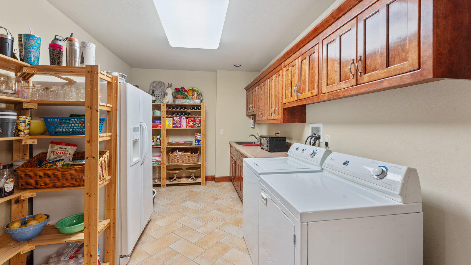 146 Country Club Drive Property Photo 32