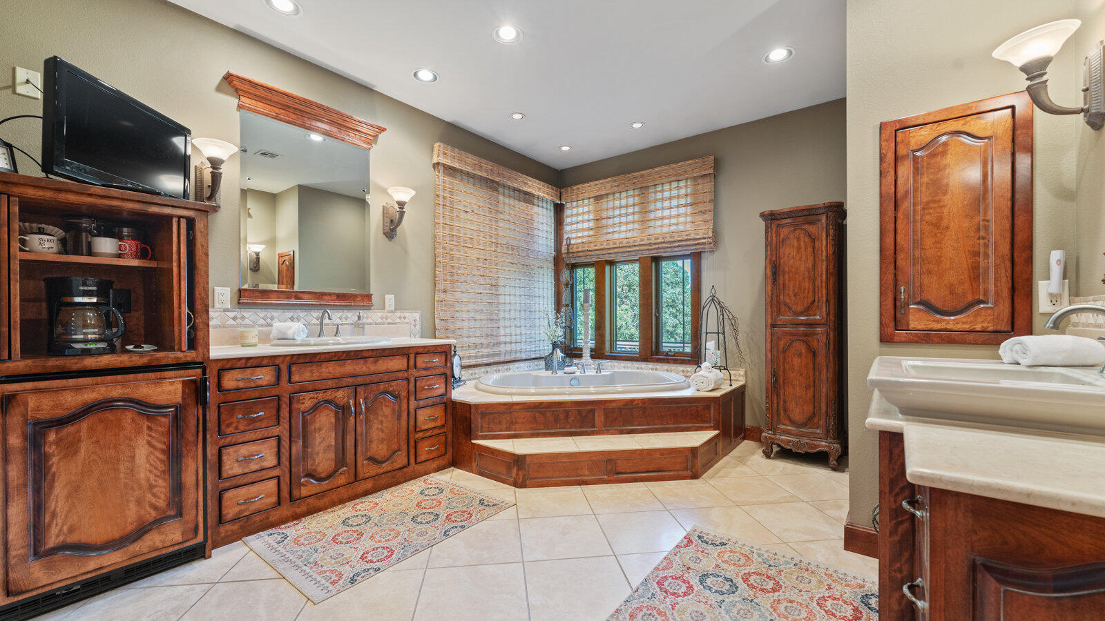 146 Country Club Drive Property Photo 59