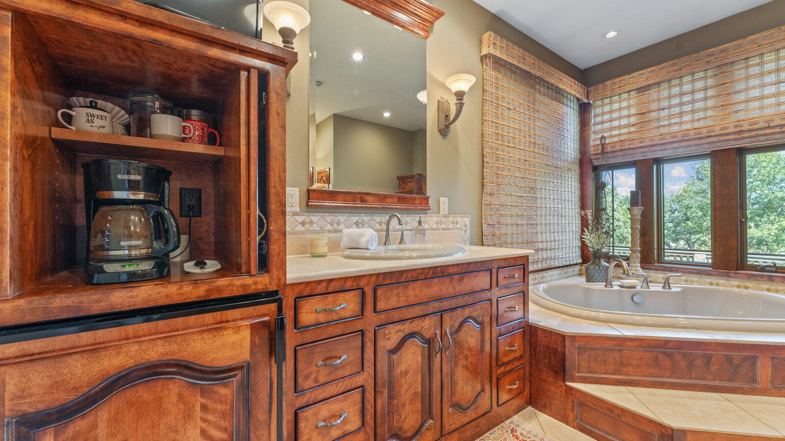 146 Country Club Drive Property Photo 60