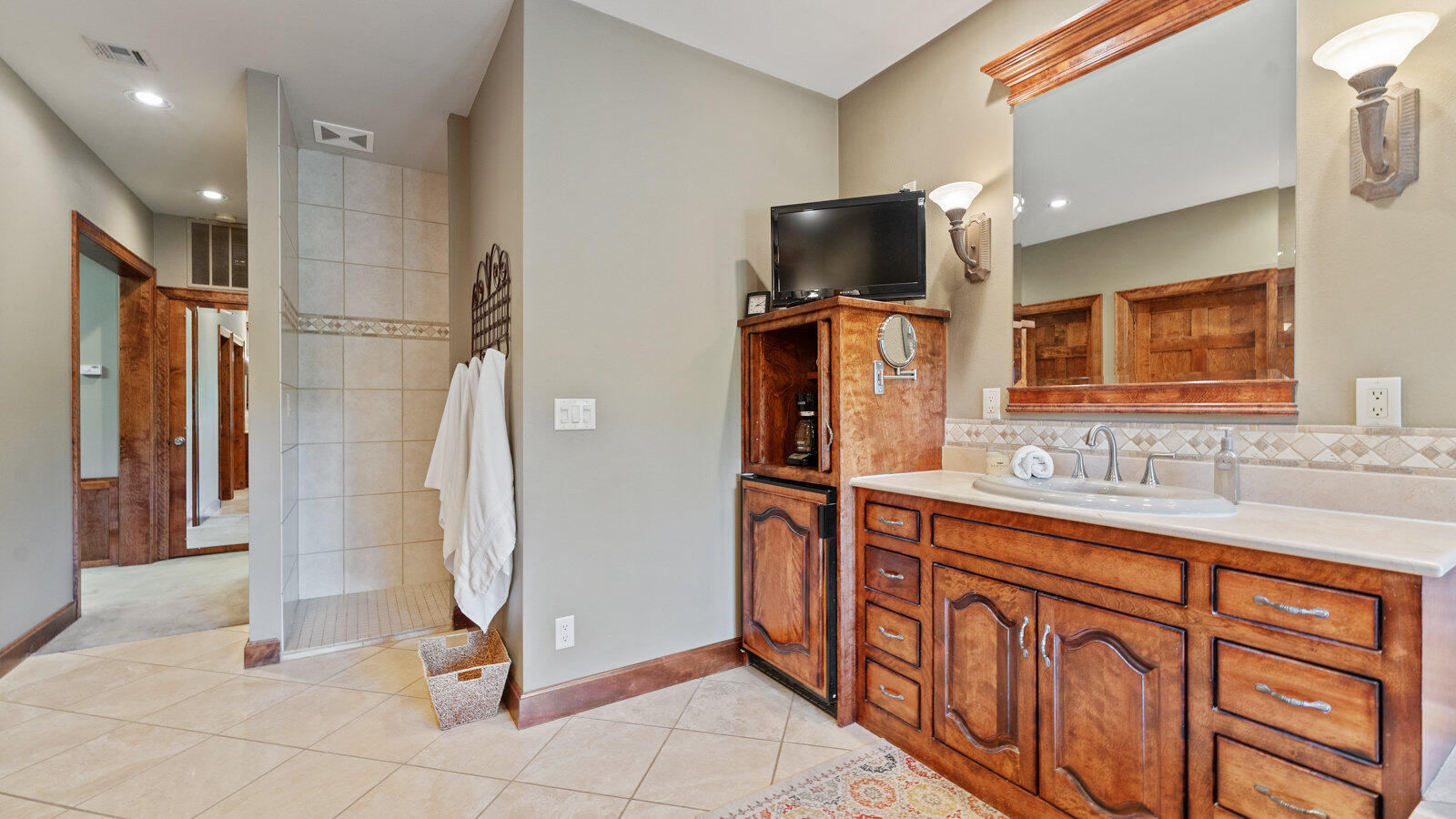 146 Country Club Drive Property Photo 62