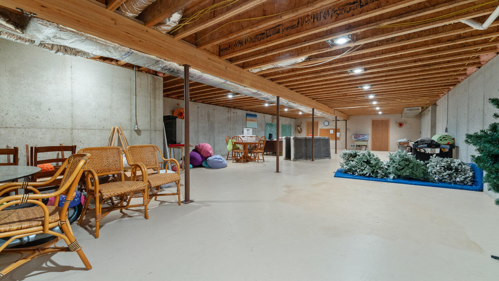 146 Country Club Drive Property Photo 68