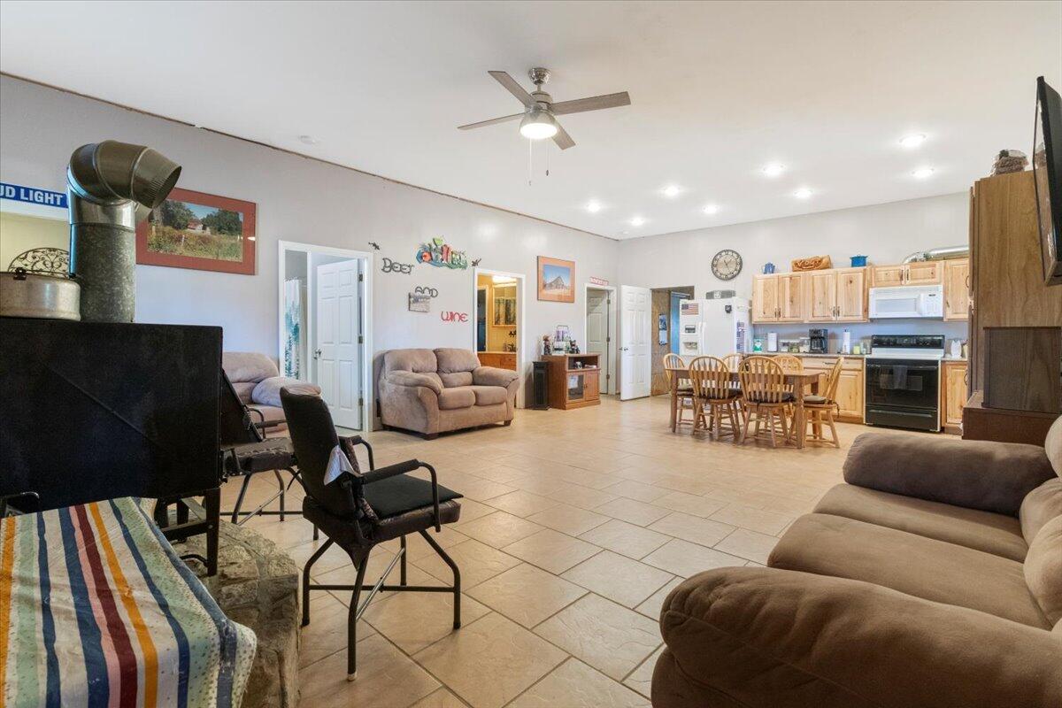 2480 County Road 317 Property Photo 8