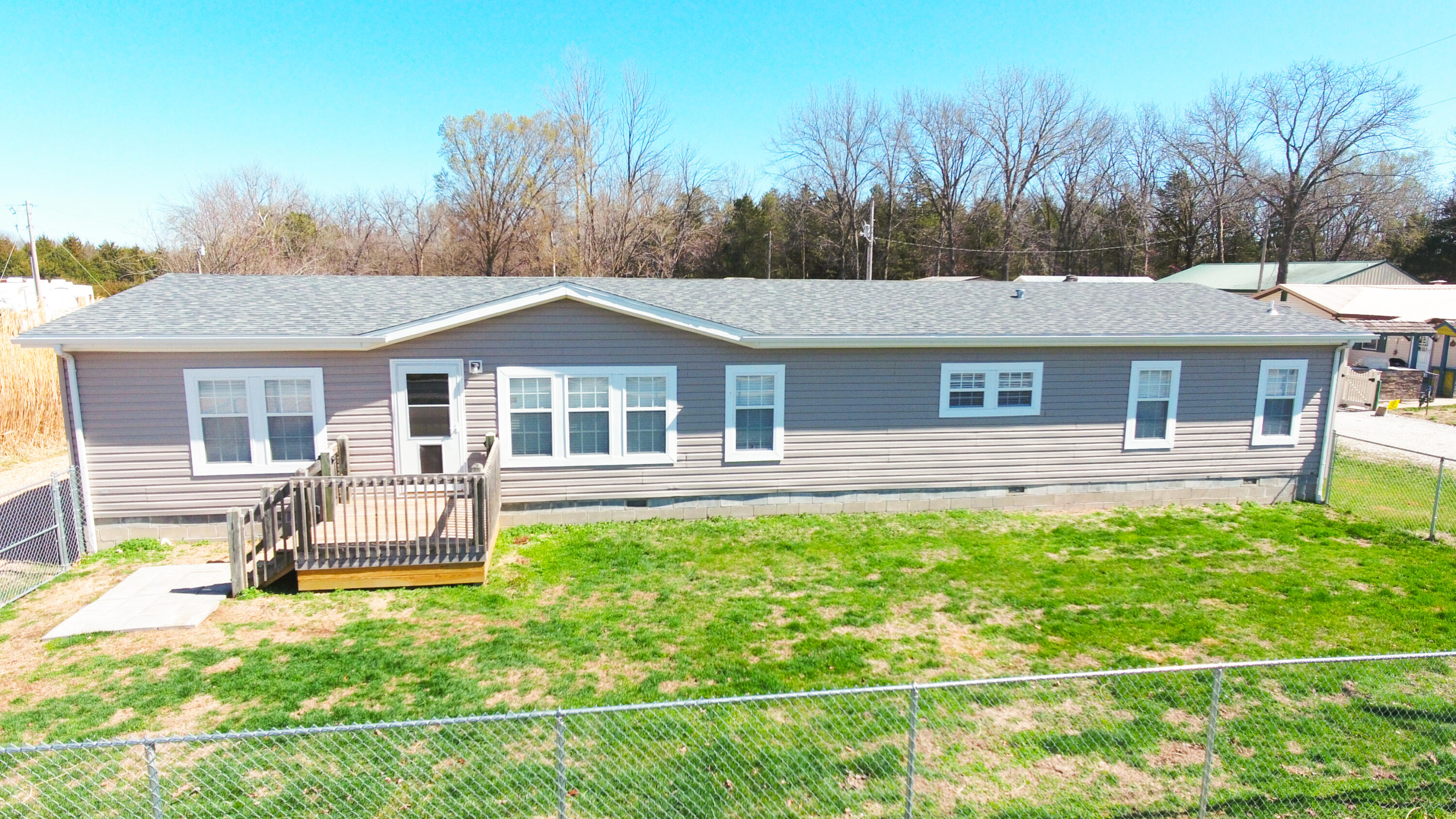 22115 County Road 271 Property Photo