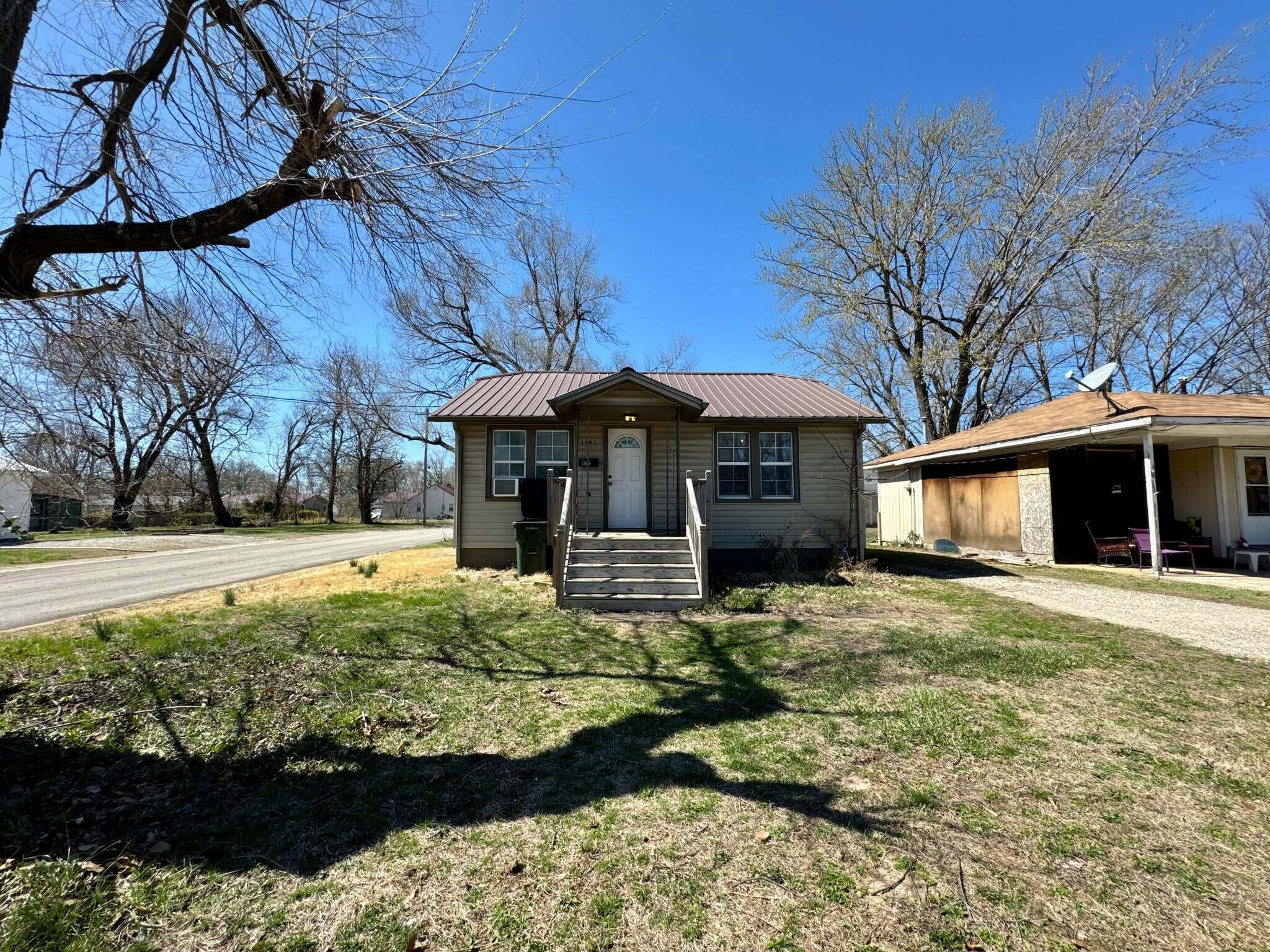 1001 North Adams Property Photo