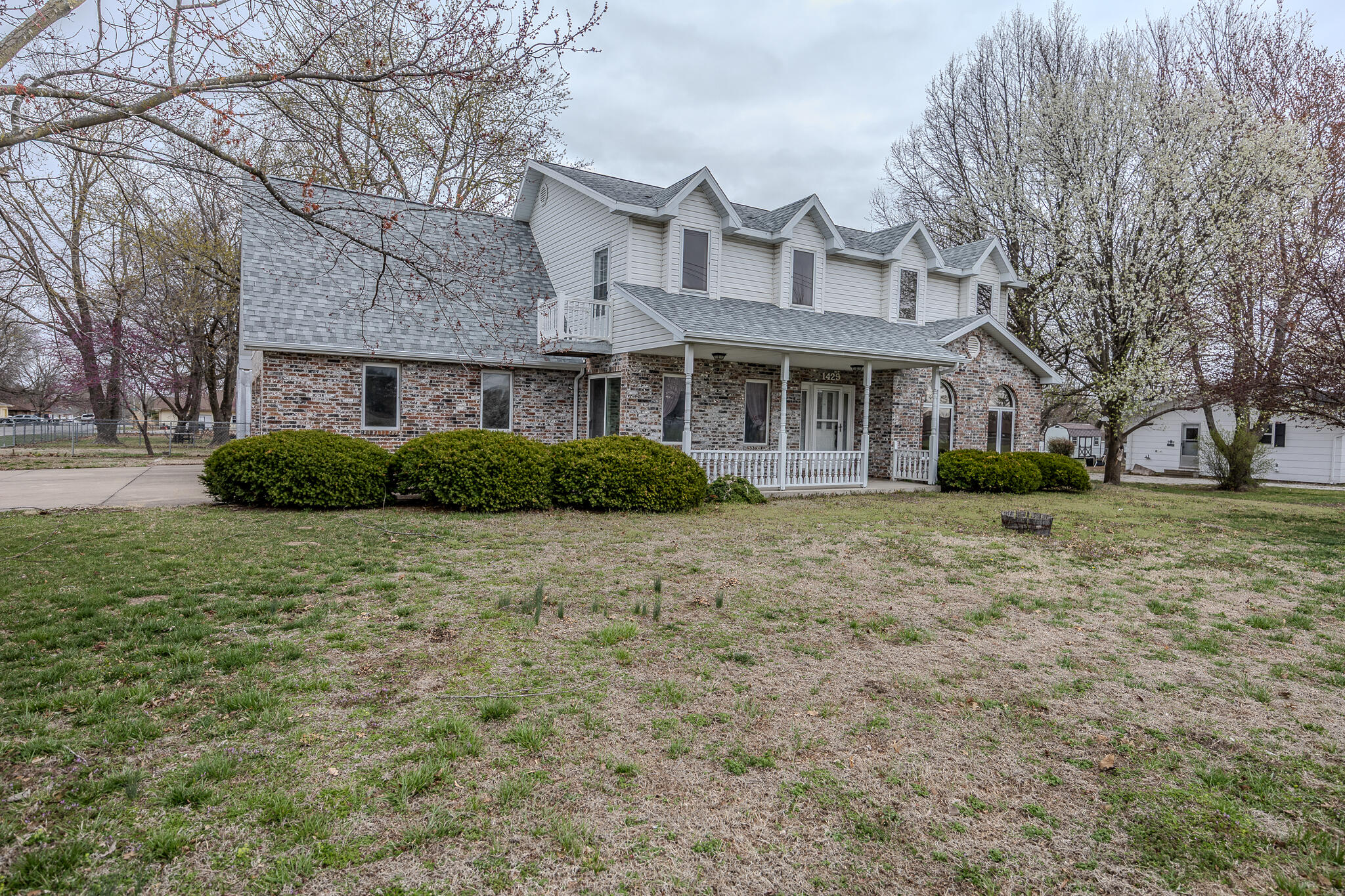 1429 West Locust Street Property Photo 3