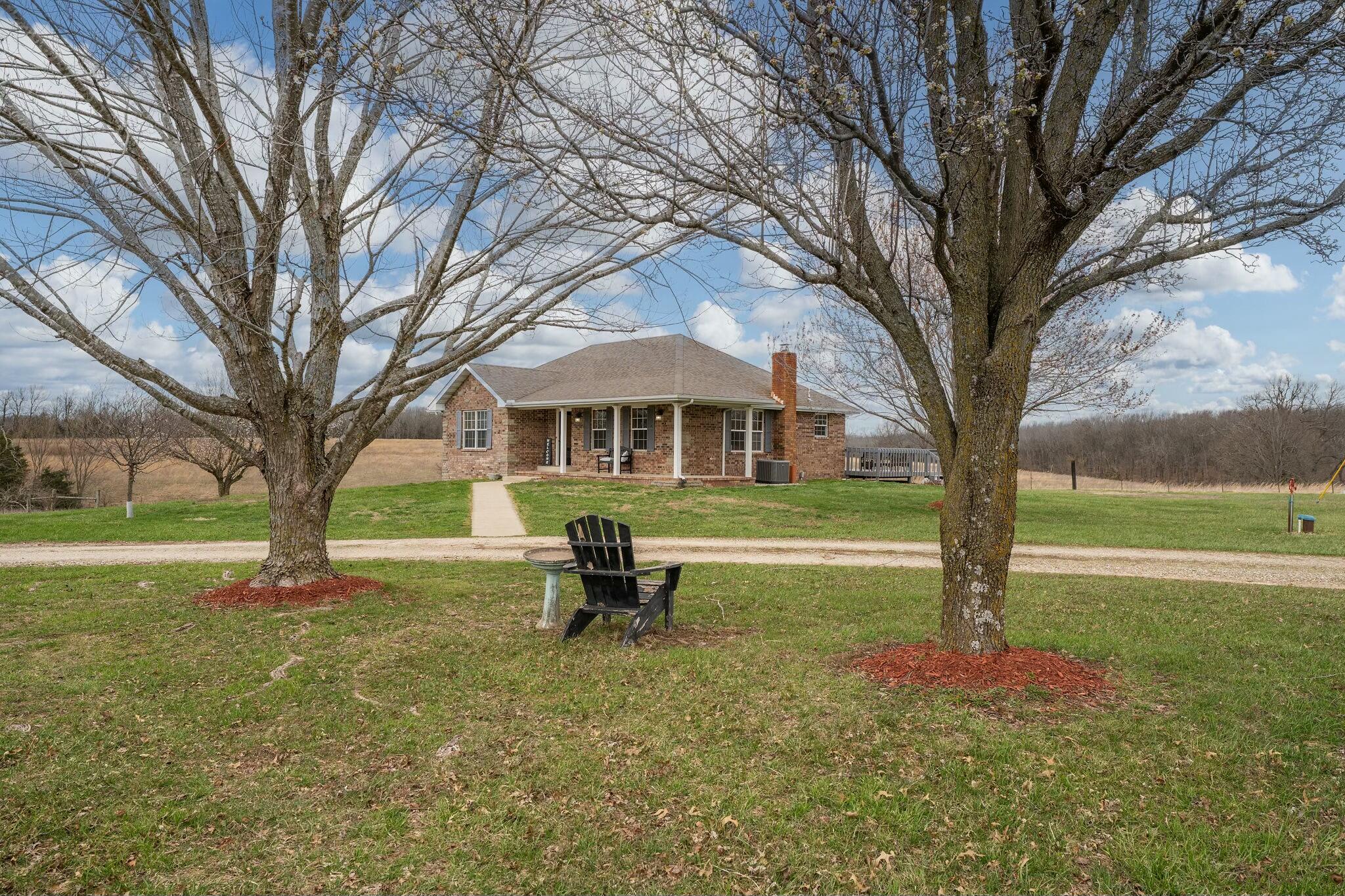 2131 Red Oak Road Property Photo 1