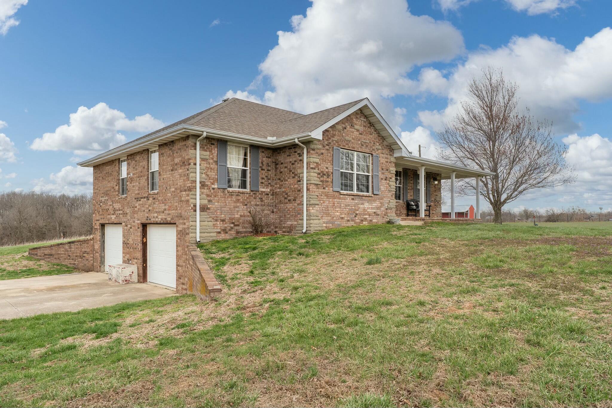 2131 Red Oak Road Property Photo 4