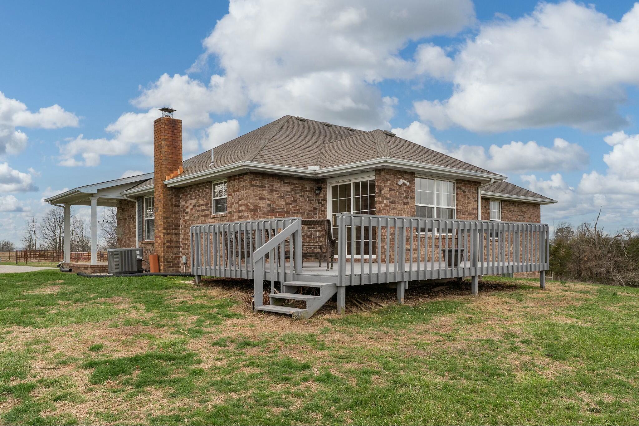 2131 Red Oak Road Property Photo 6