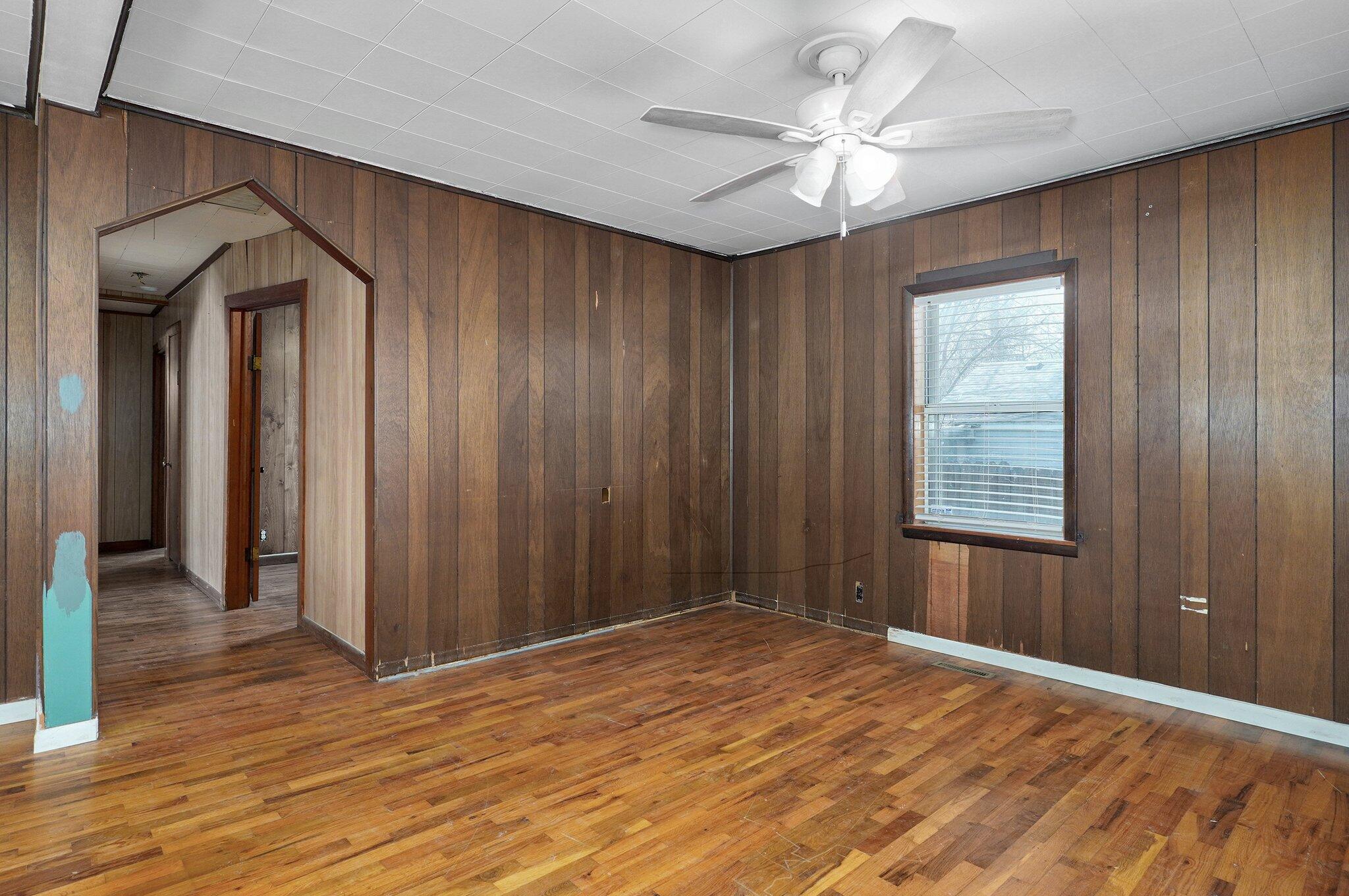 1710 West High Street Property Photo 5