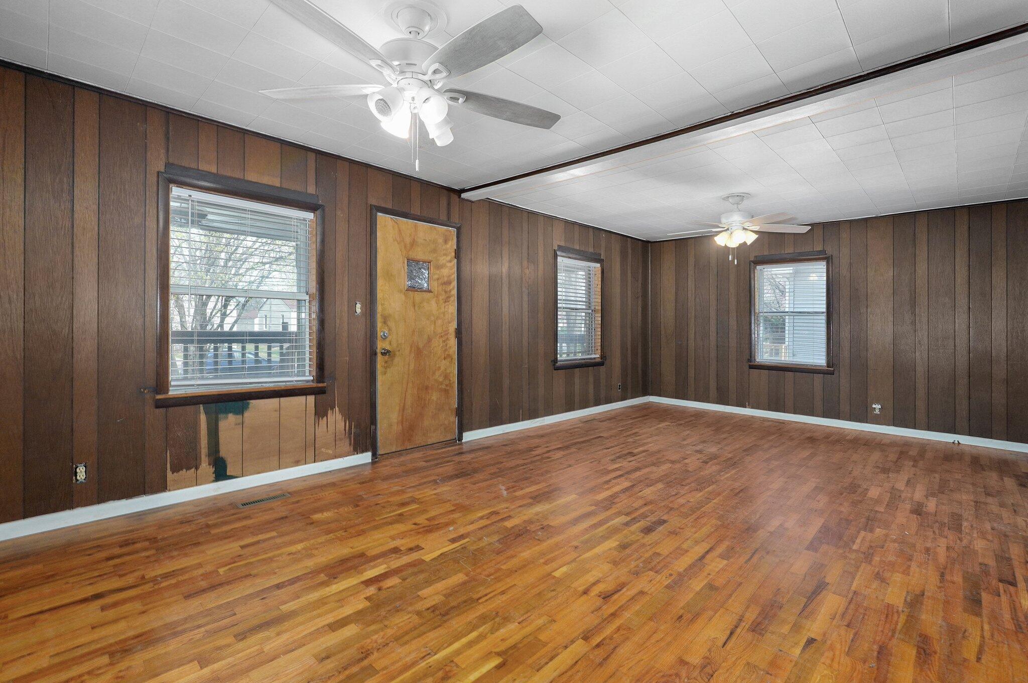 1710 West High Street Property Photo 7
