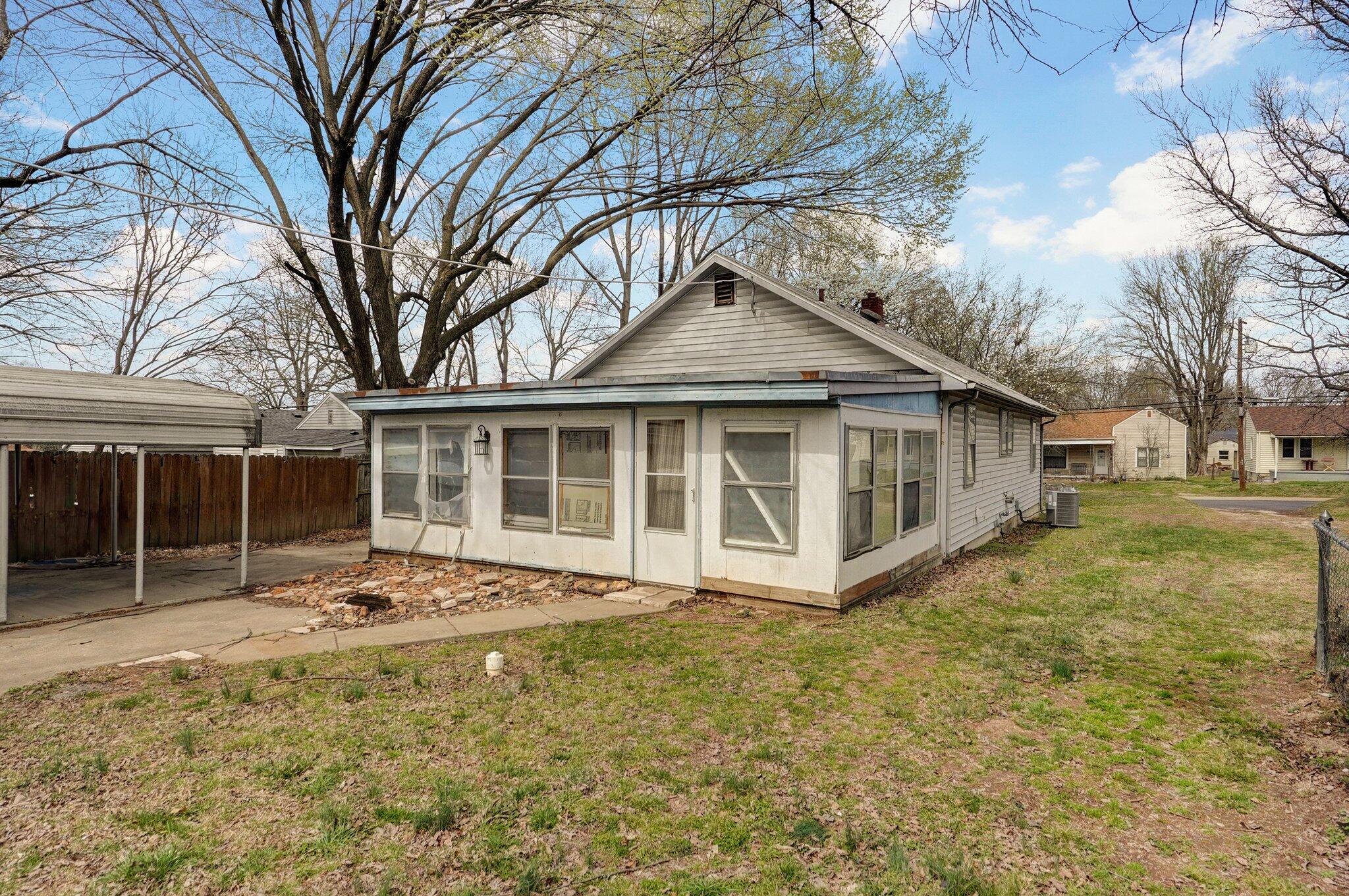 1710 West High Street Property Photo 20