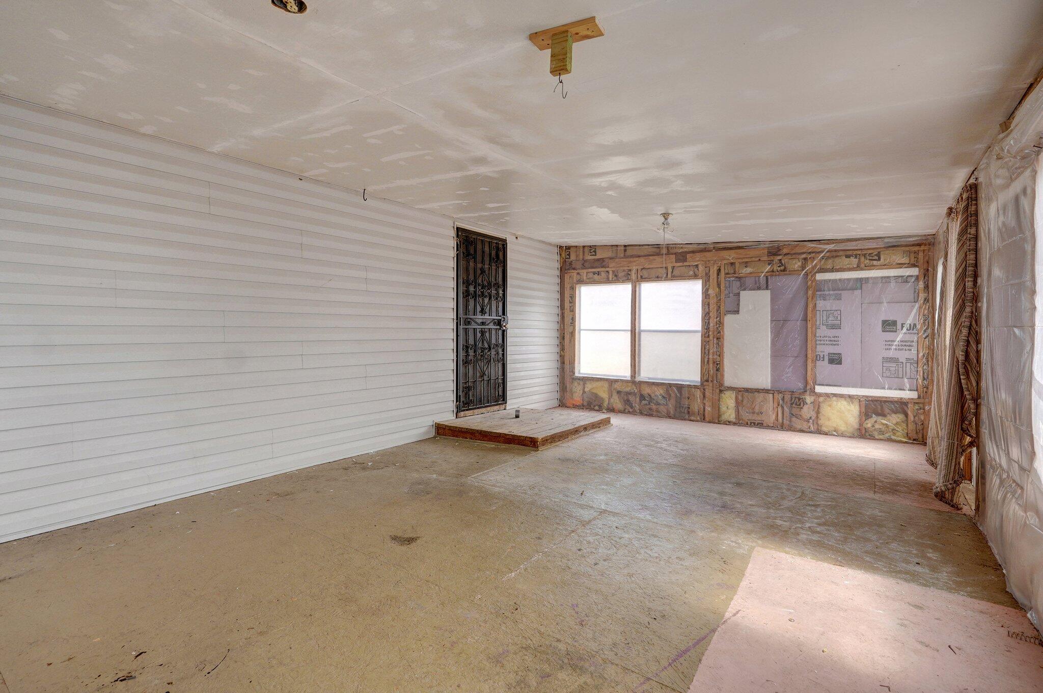 1710 West High Street Property Photo 25