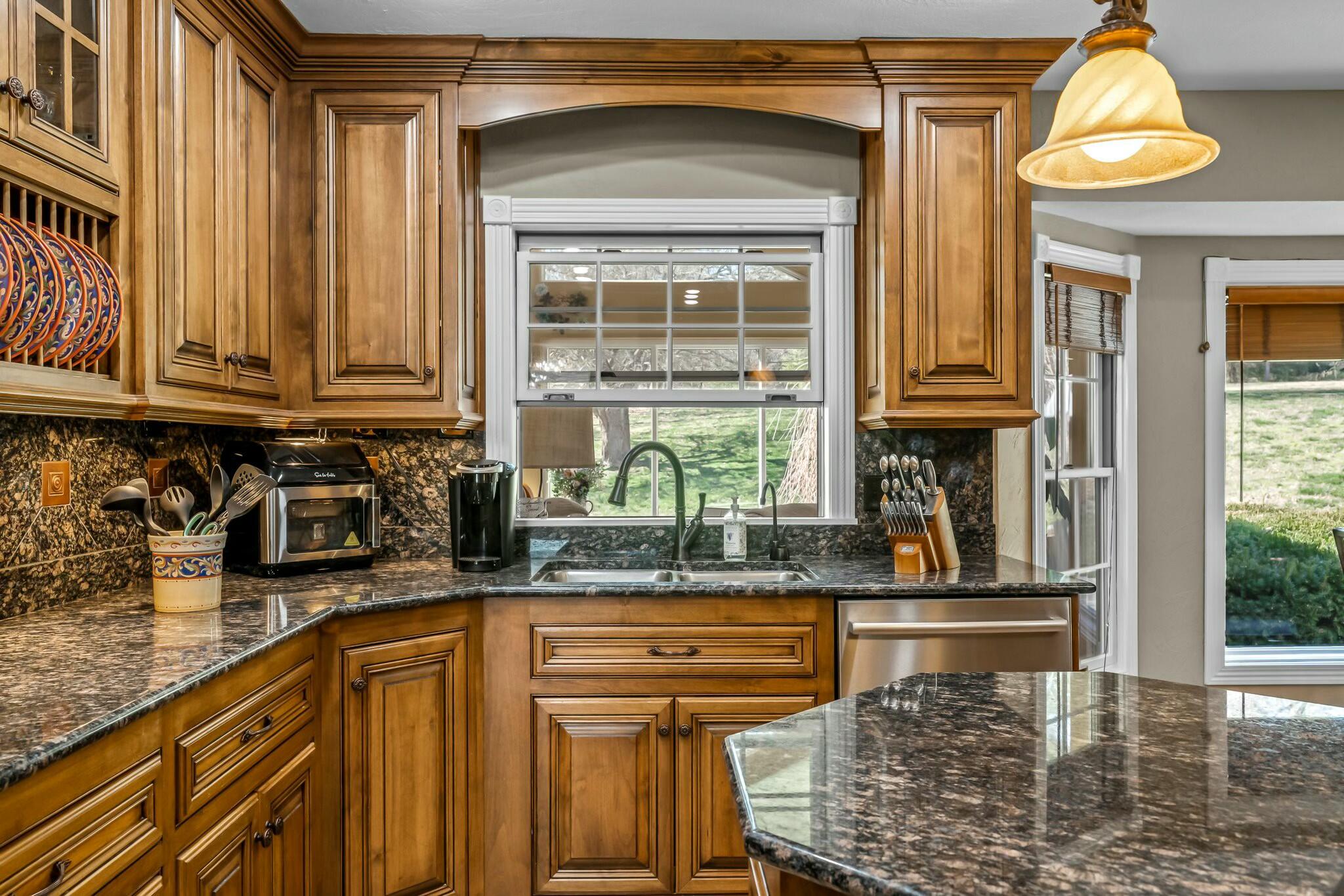 5547 South Farm Road 137 Property Photo 18