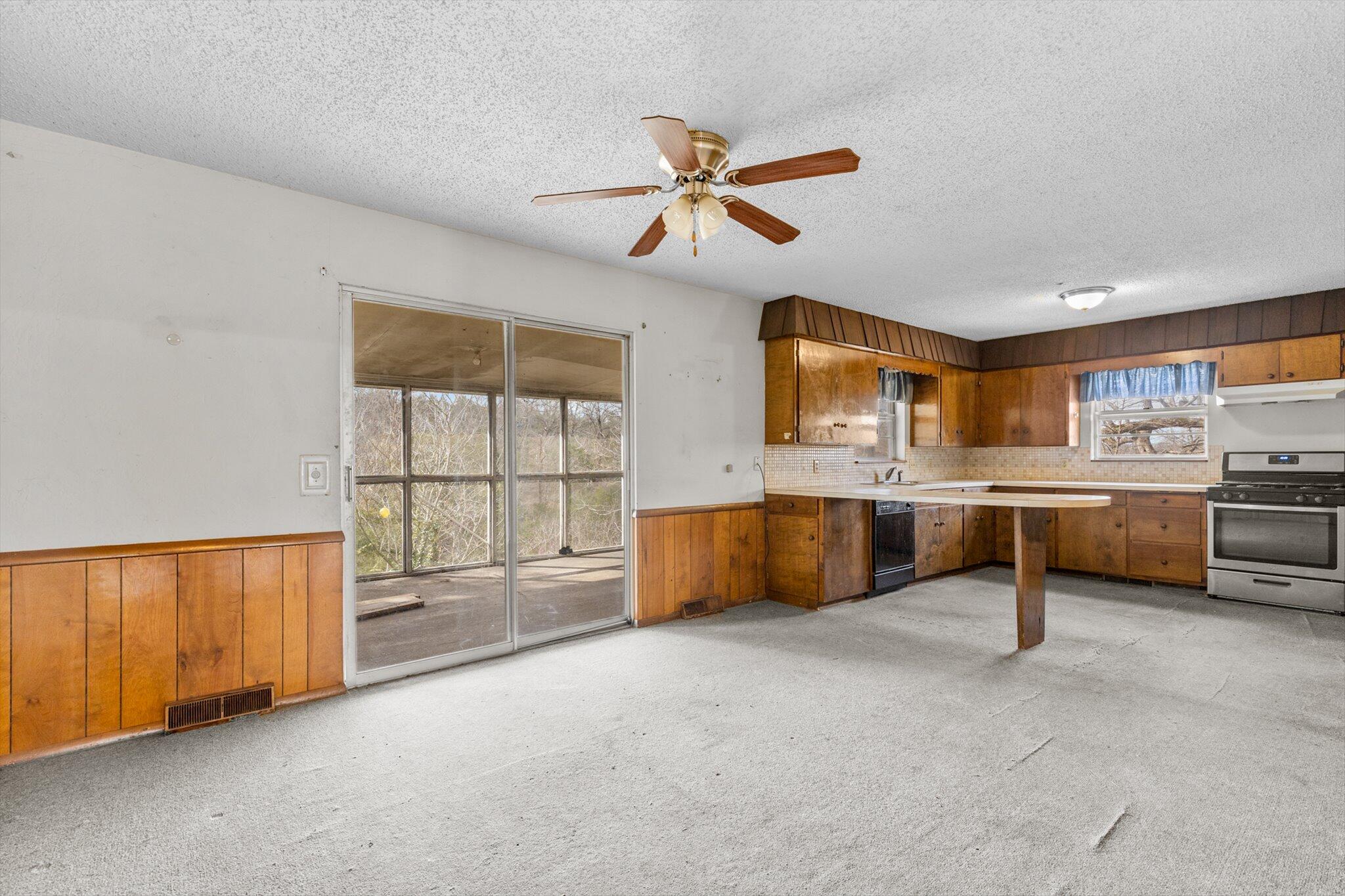 25953 Fox Wood Circle Circle Property Photo 6