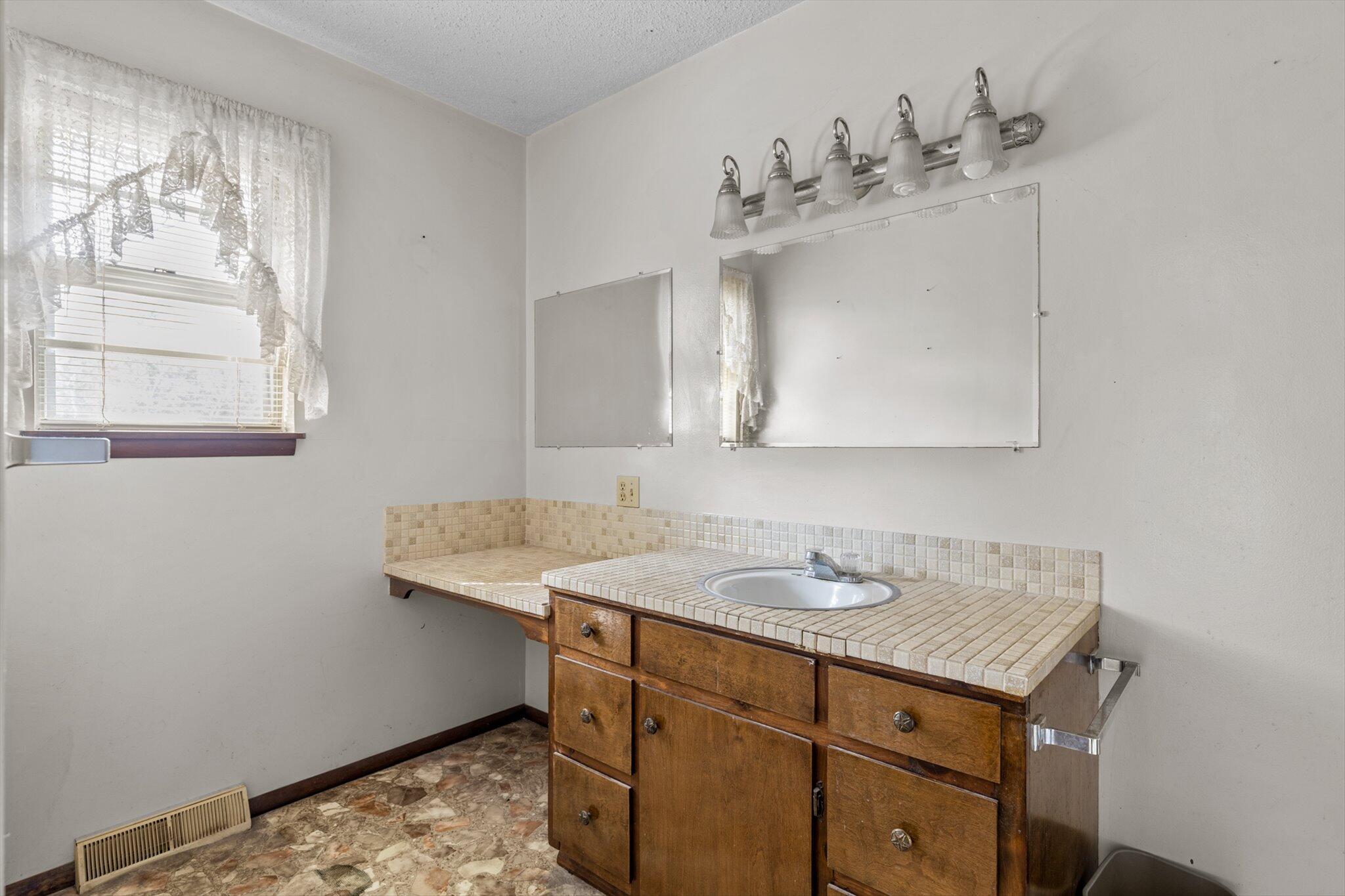 25953 Fox Wood Circle Circle Property Photo 13