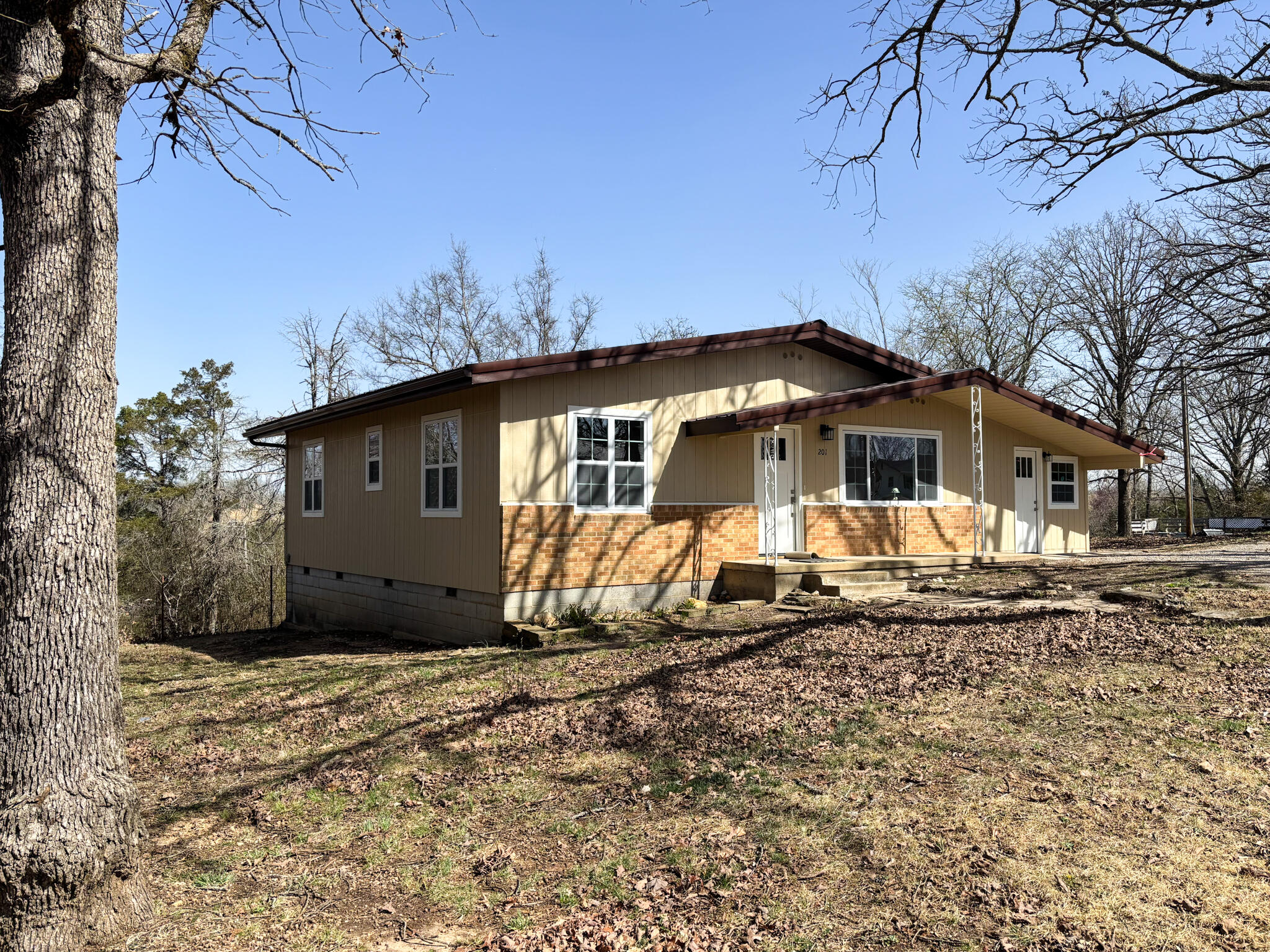 201 Cedar Oak Drive Property Photo