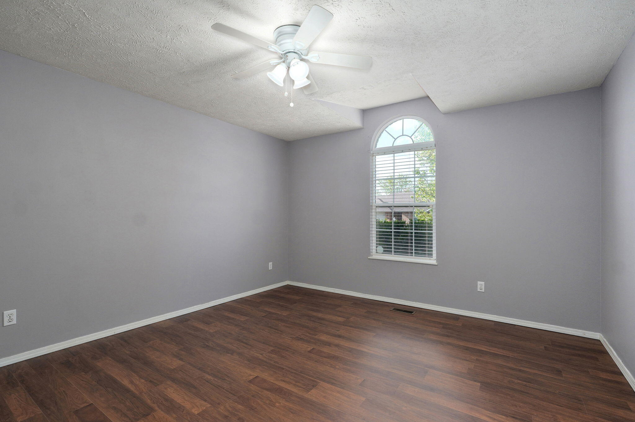 3196 West Grandview Street Property Photo 21