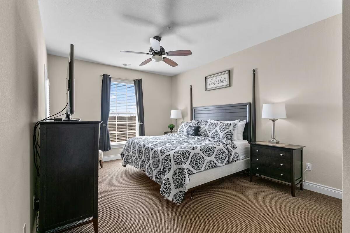 201 Prairie Dunes Drive Property Photo 14