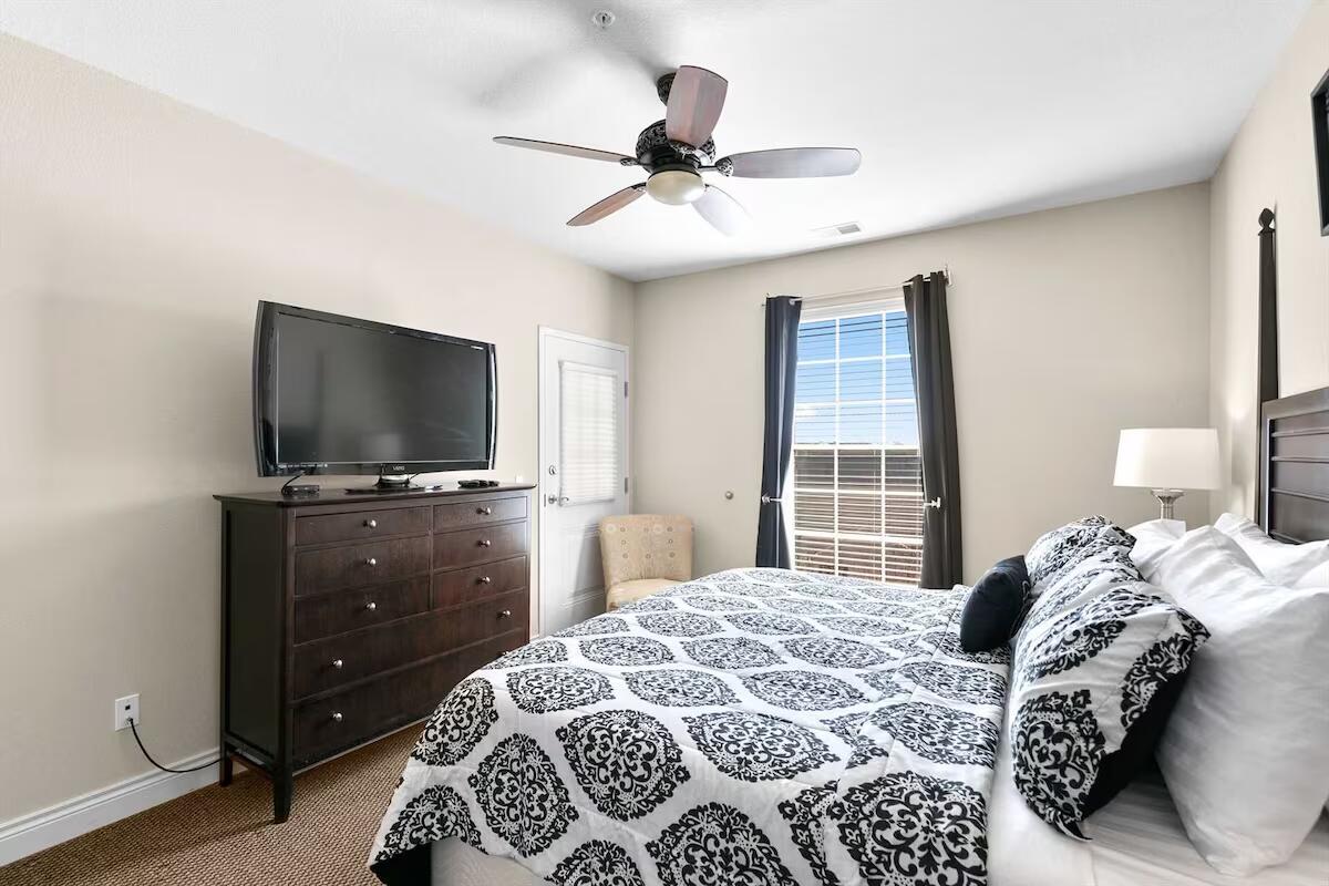 201 Prairie Dunes Drive Property Photo 15