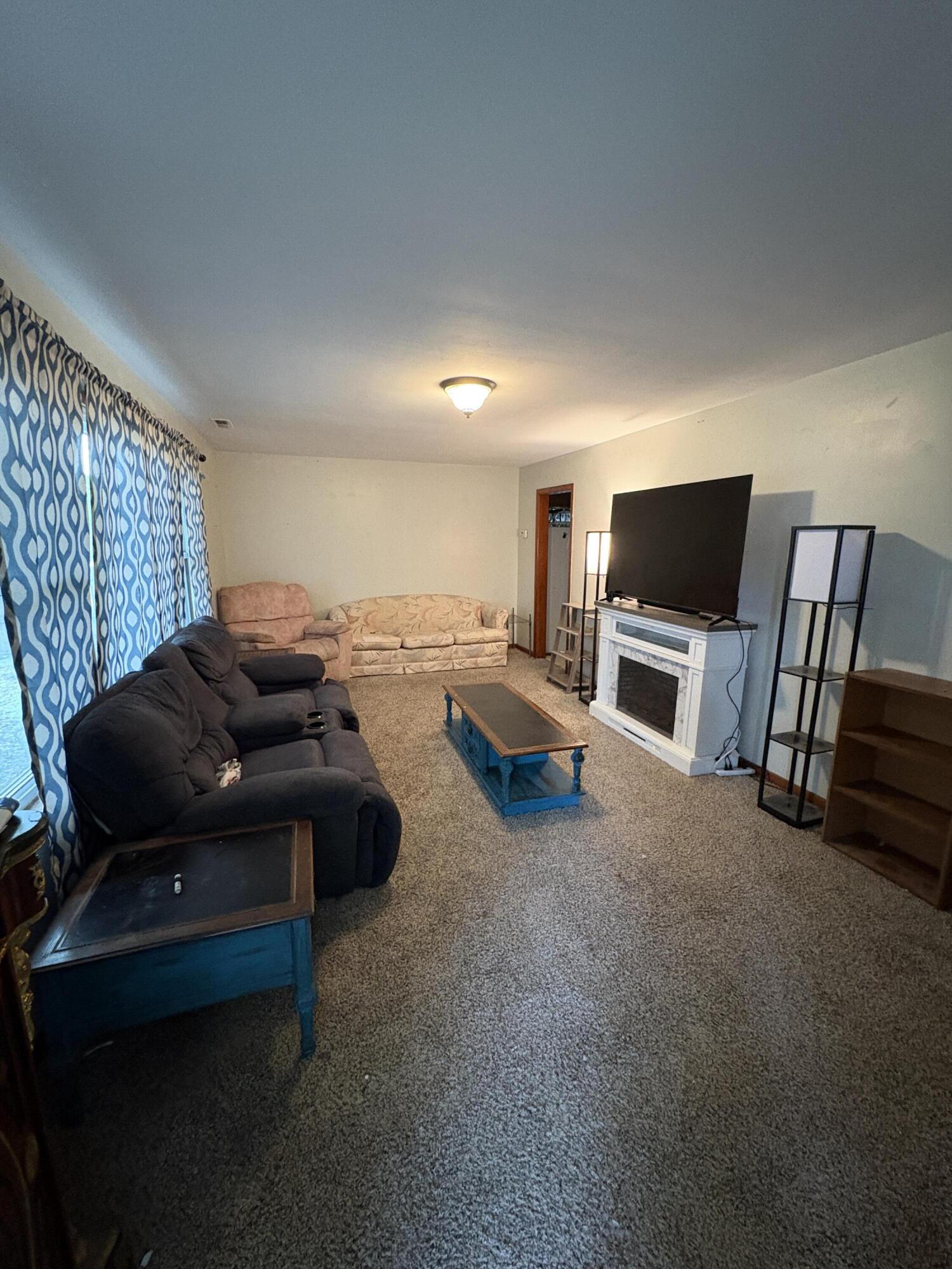 504 South Lincoln Avenue Property Photo 3