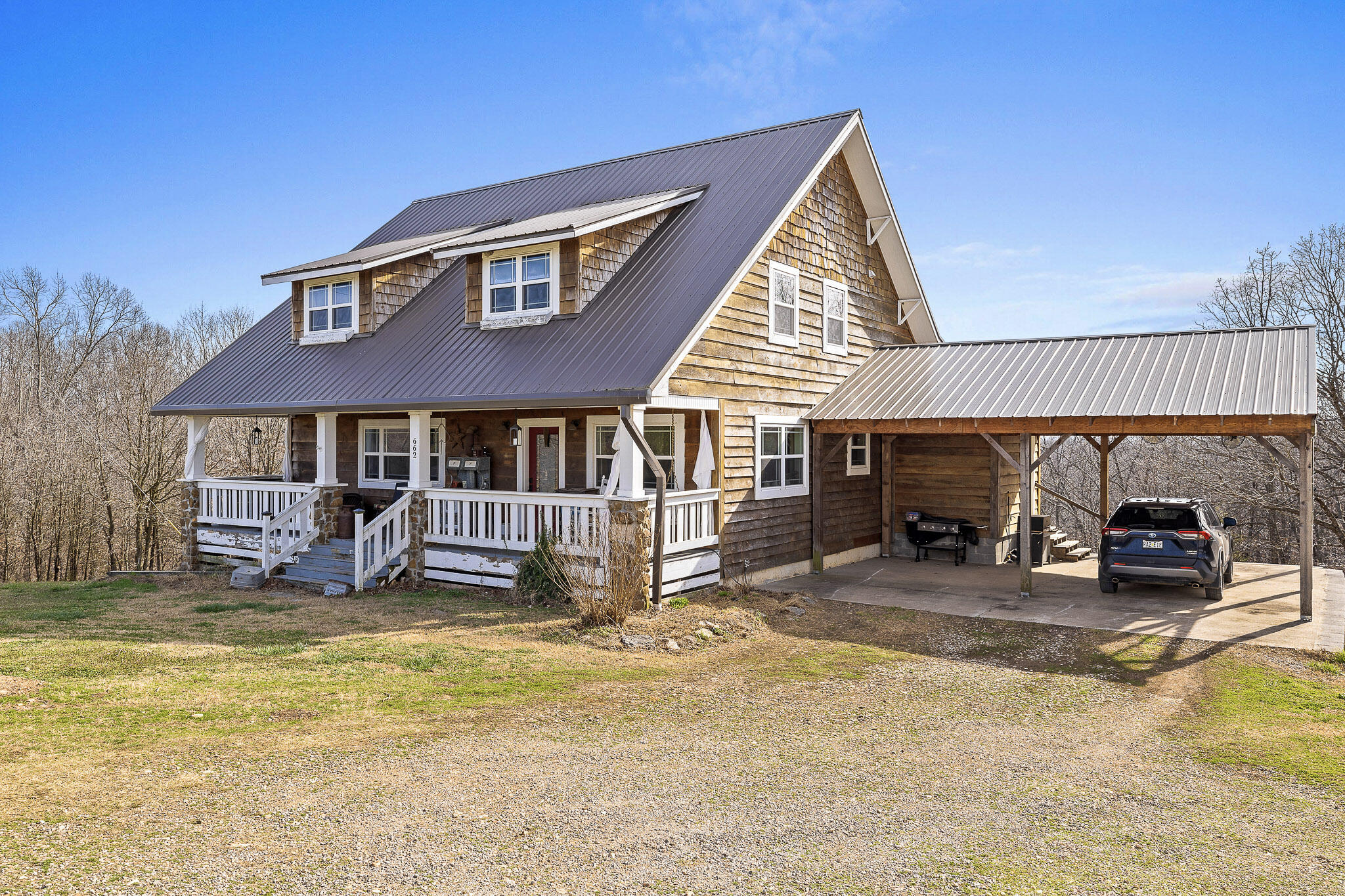 660 & 662 Pendergraft Road Property Photo 2