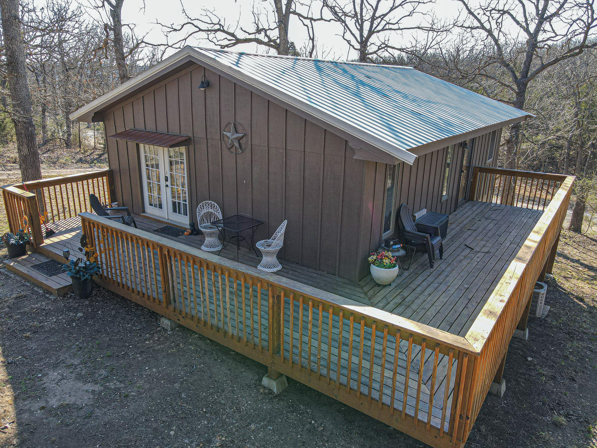 24074 Greybridge West West Property Photo 3