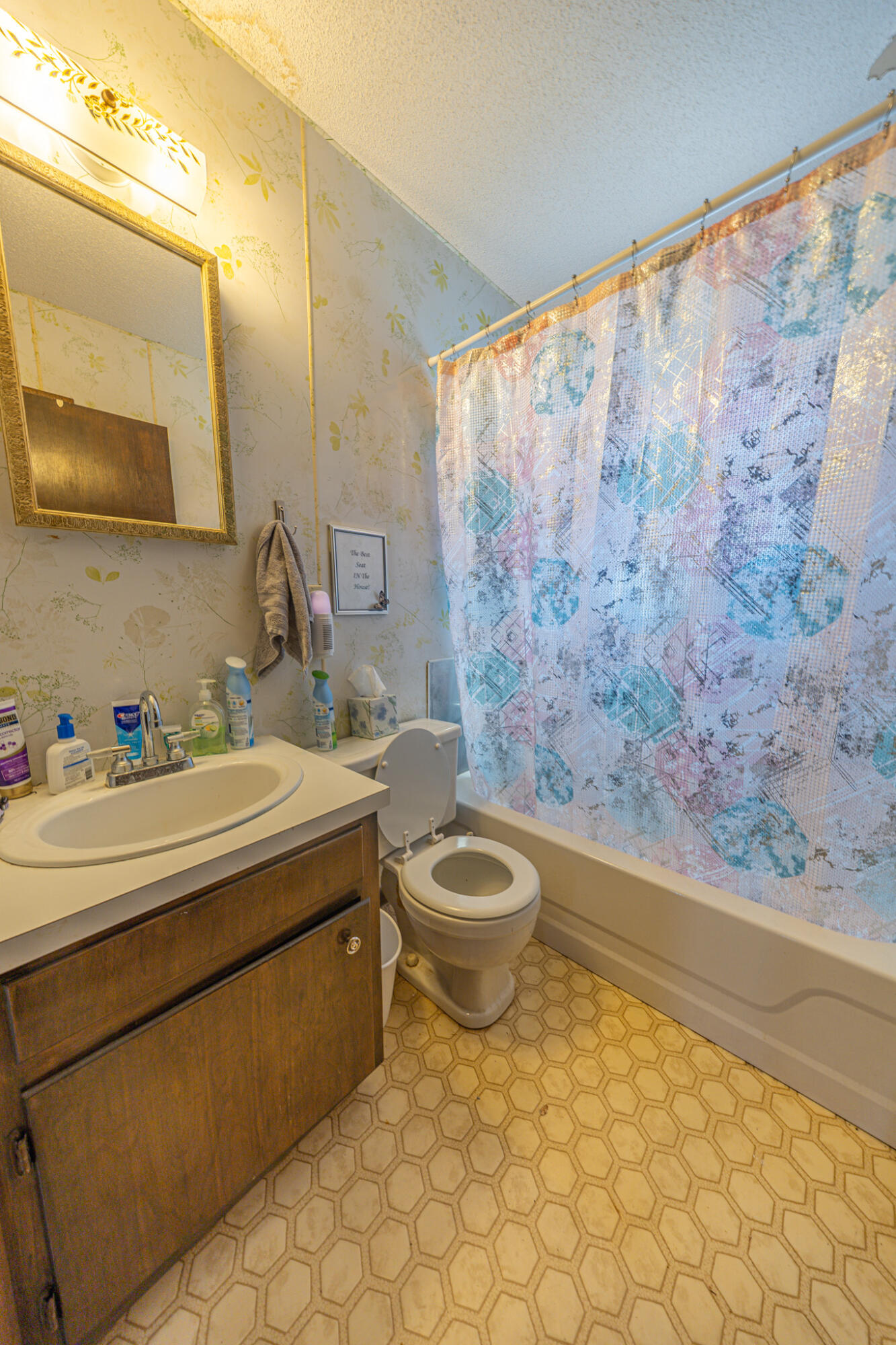 24074 Greybridge West West Property Photo 9
