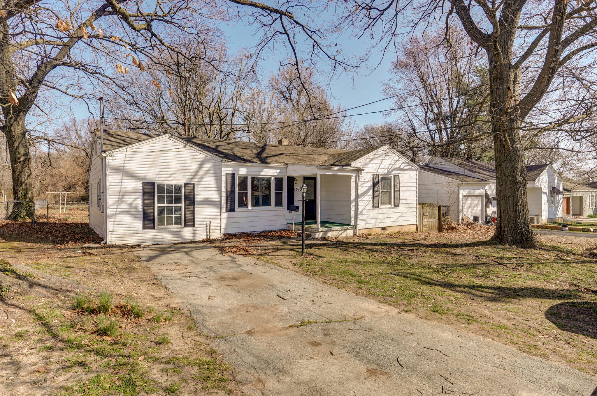 1675 East Dale Street Property Photo