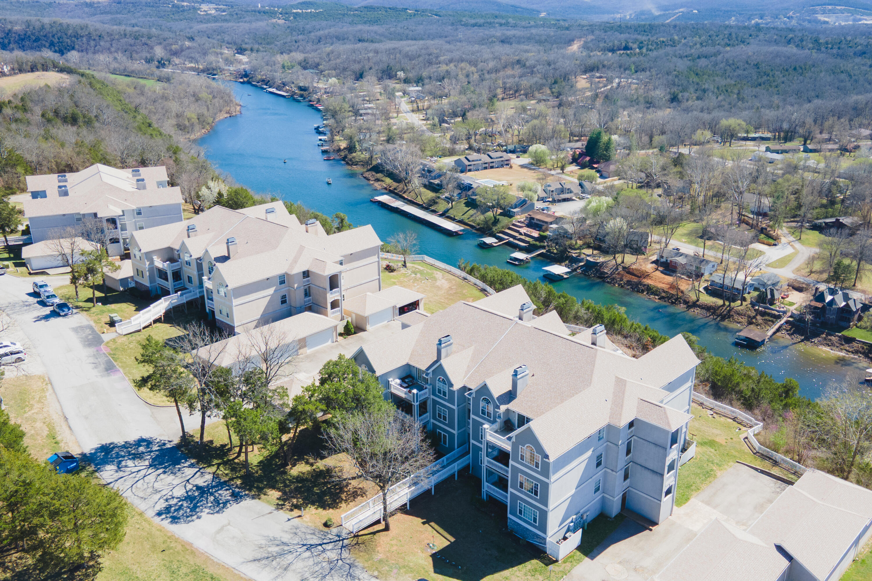 310 Woodland Dr S #lc Property Photo