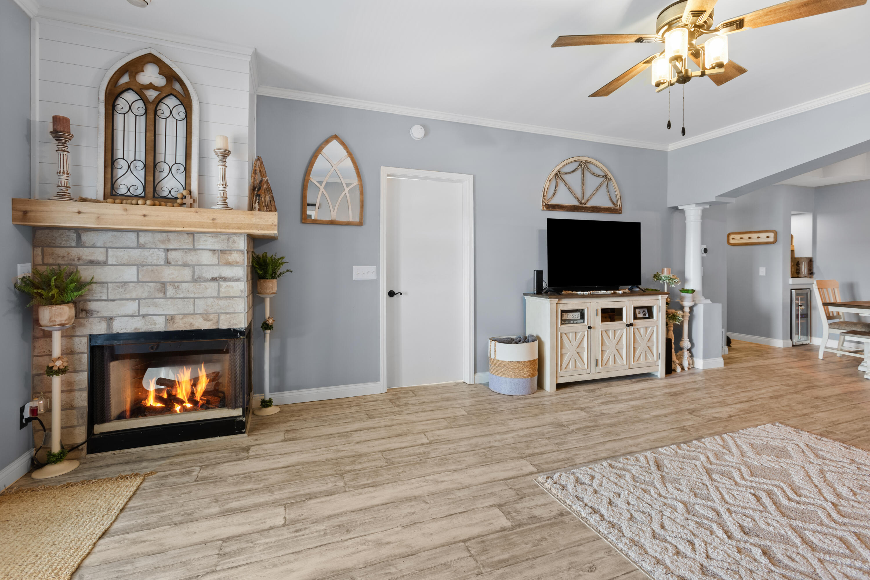 310 Woodland Dr S #lc Property Photo 5